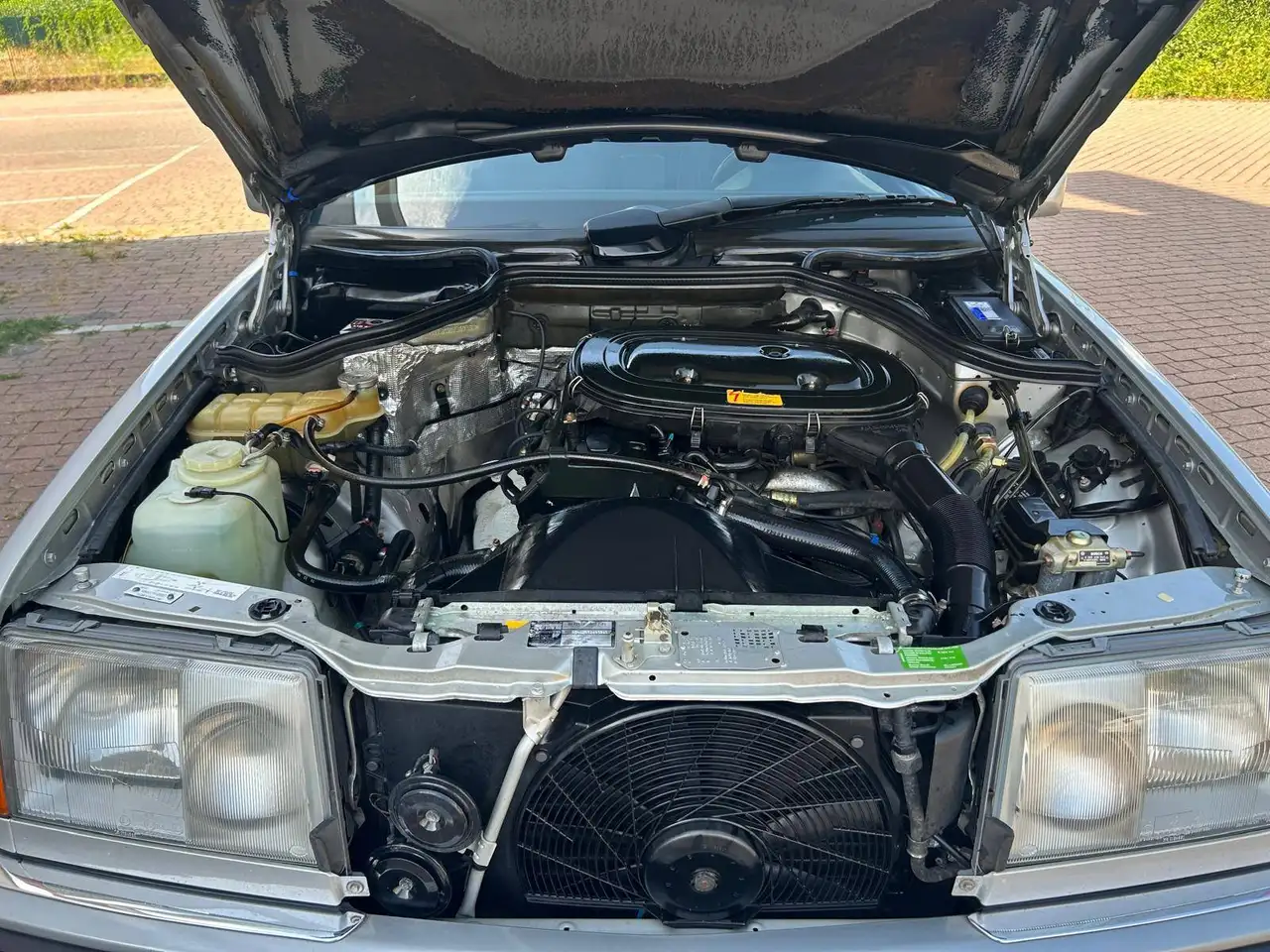 Mercedes-Benz E 200 TUTTA ORIGINALE STUPENDA ISCRITTA ASI TARGHE ORIGINALI, foto 6