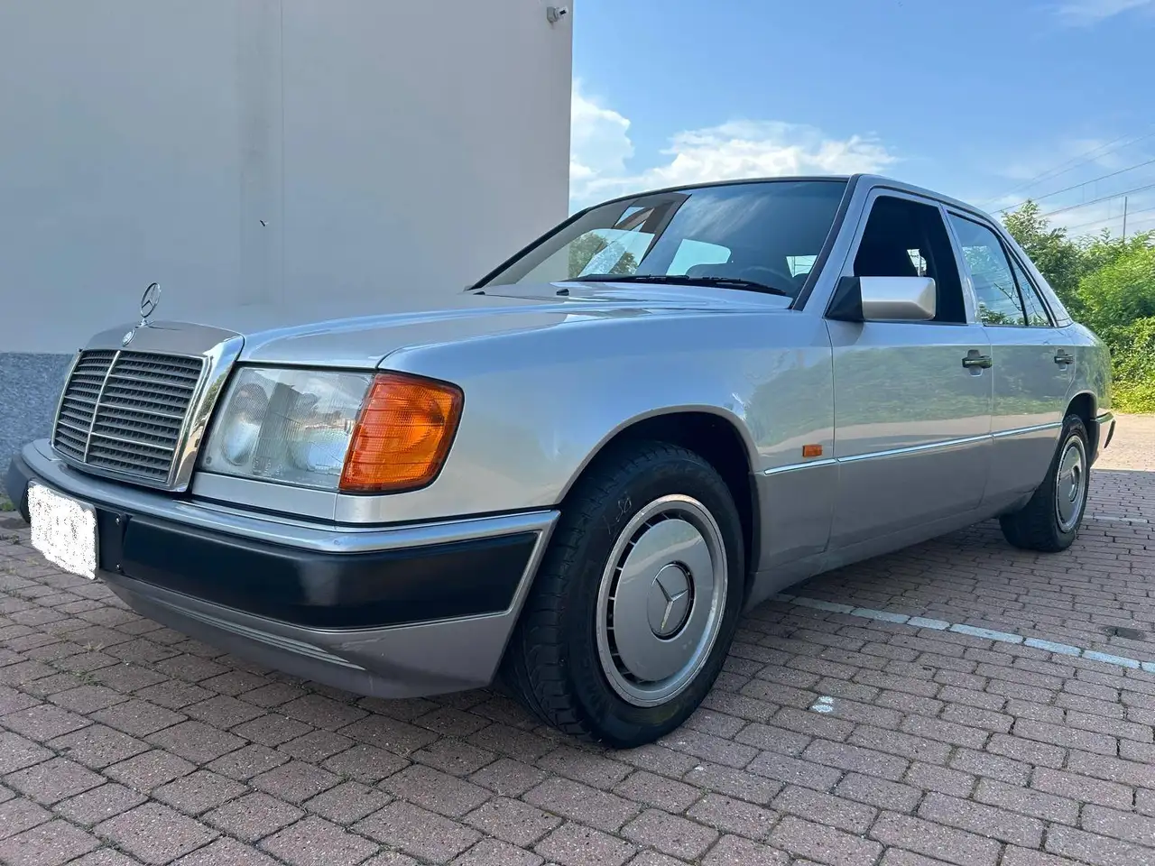 Mercedes-Benz E 200 TUTTA ORIGINALE STUPENDA ISCRITTA ASI TARGHE ORIGINALI, foto 1