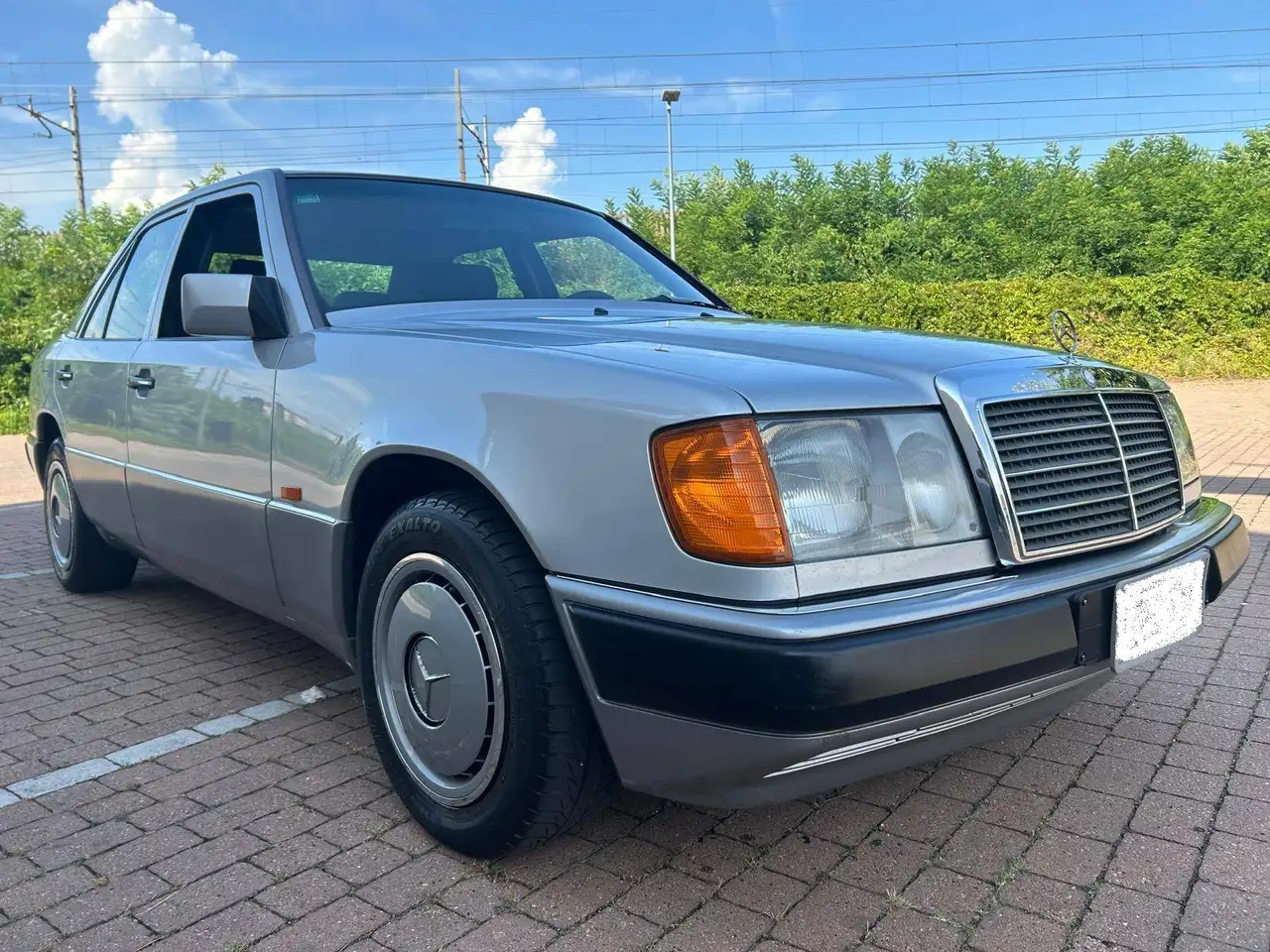 Mercedes-Benz E 200 TUTTA ORIGINALE STUPENDA ISCRITTA ASI TARGHE ORIGINALI, foto 4