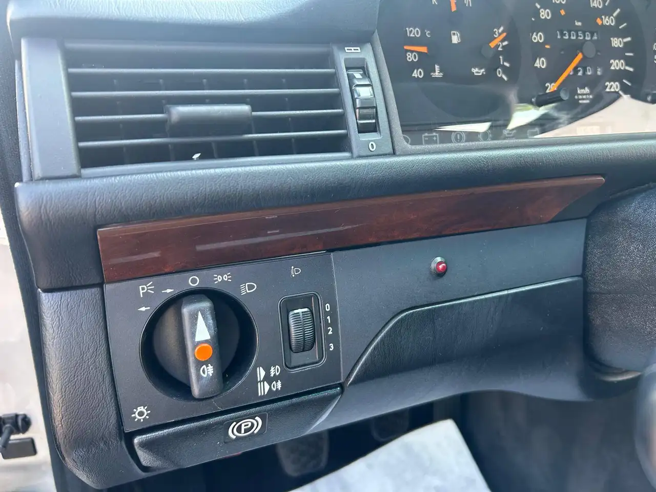 Mercedes-Benz E 200 TUTTA ORIGINALE STUPENDA ISCRITTA ASI TARGHE ORIGINALI, foto 10