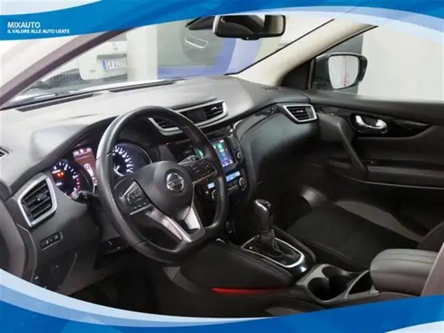 Nissan Qashqai view 3