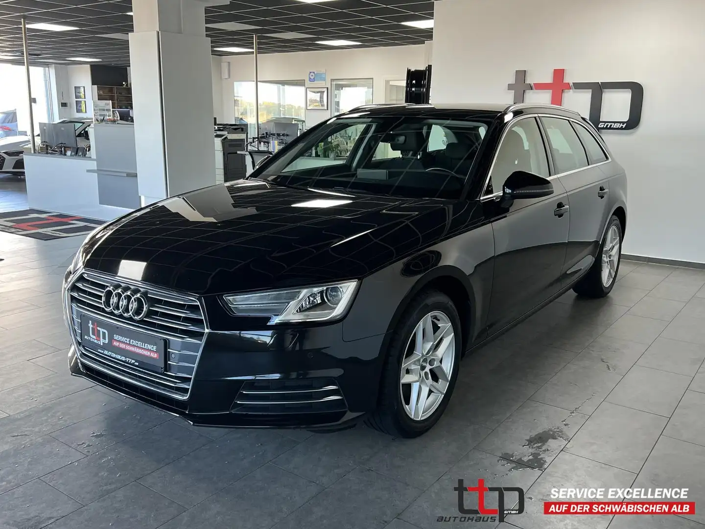Audi A4 1.4 TFSI Avant Sport VIRTUAL AHK Navi Xenon Noir - 1