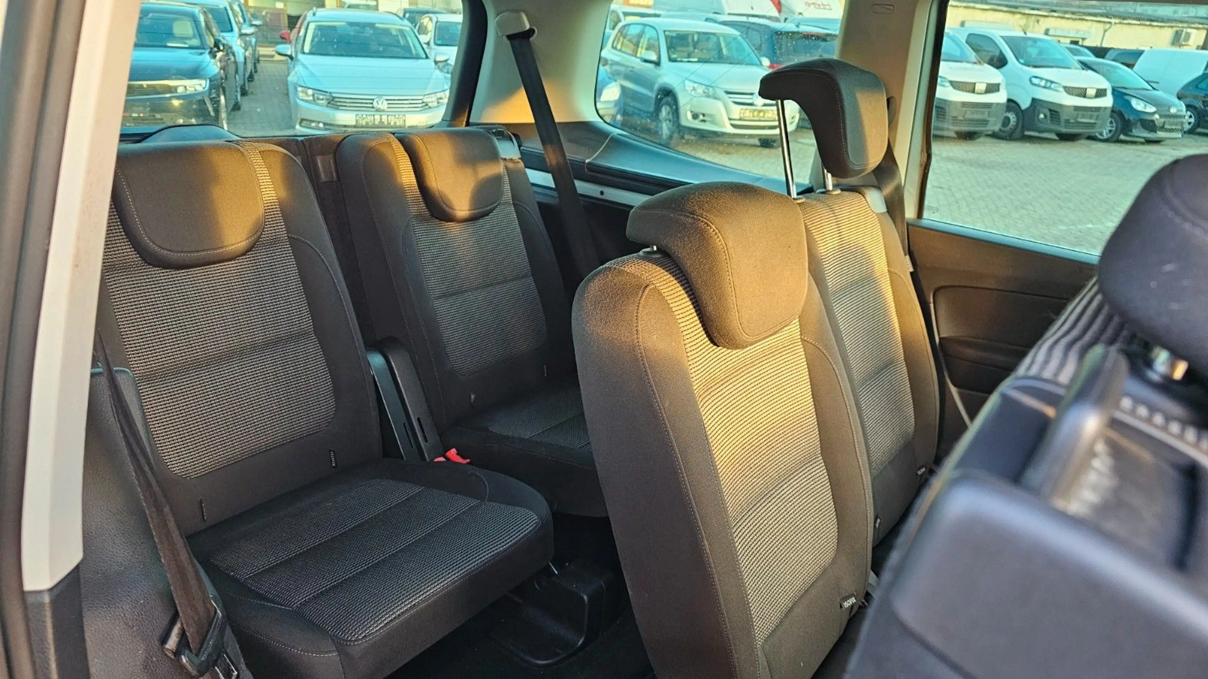Volkswagen Sharan 2.0TDI BMT*DSG*AHK*SHZ*TMP*Zahnriemen Neu — photo 15