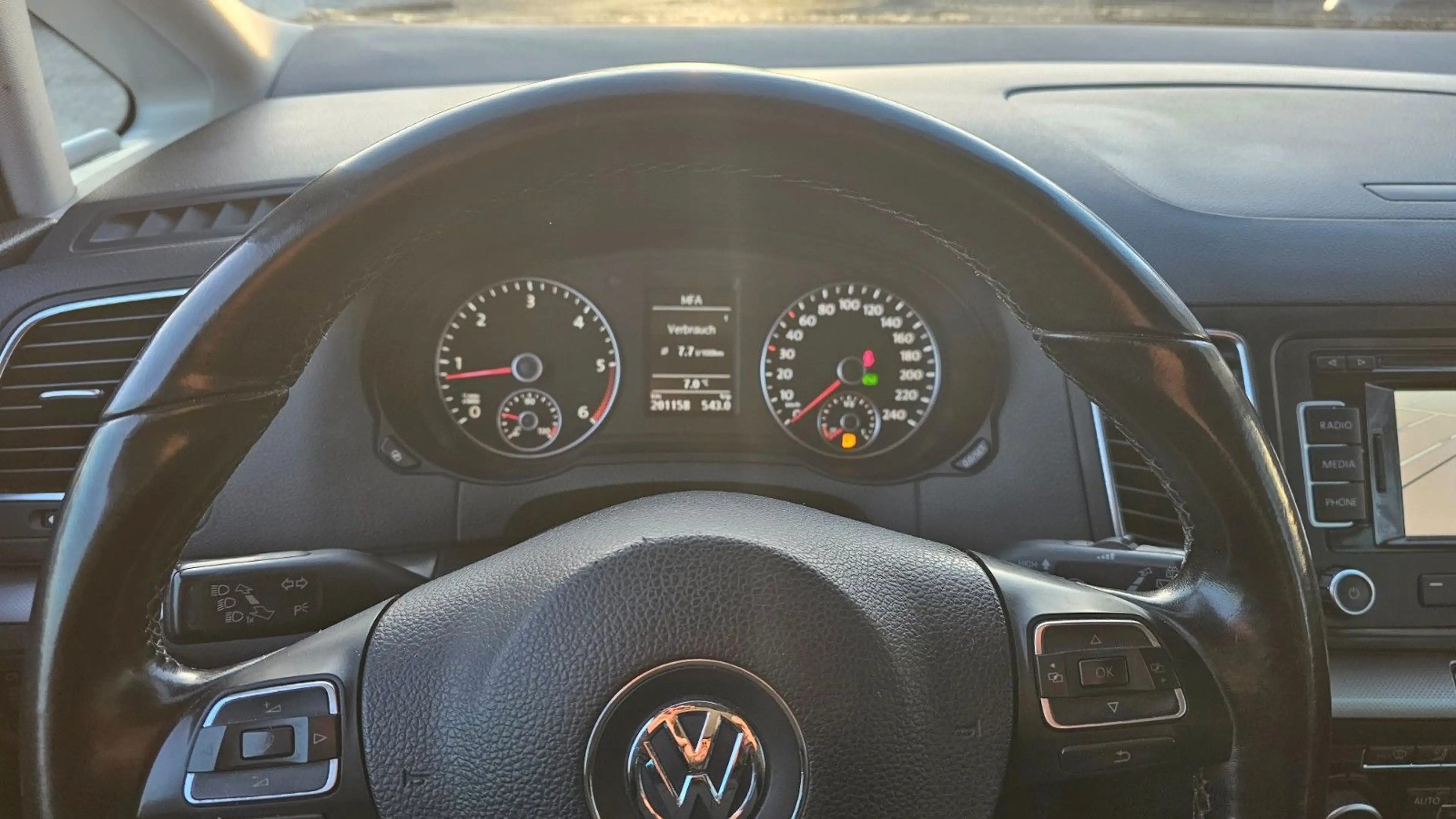 Volkswagen Sharan 2.0TDI BMT*DSG*AHK*SHZ*TMP*Zahnriemen Neu — photo 11