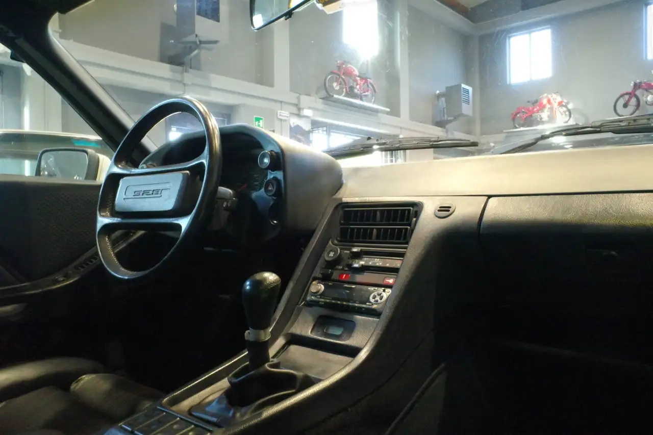 Porsche 928 S 1984, foto 5