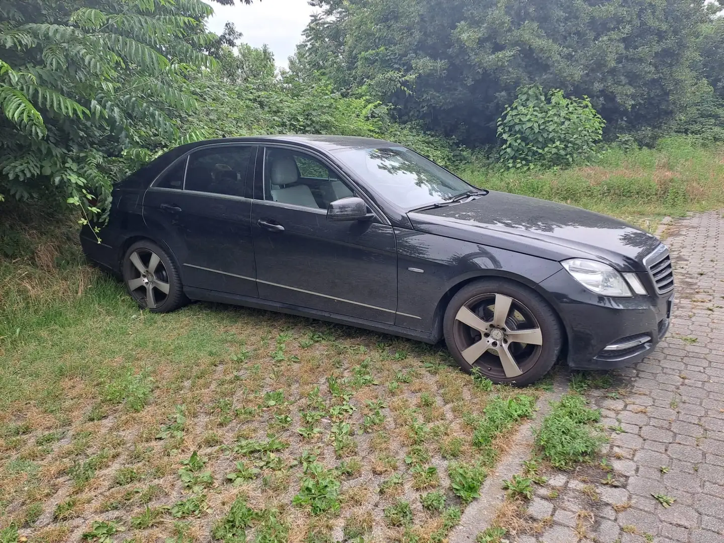 Mercedes-Benz E 220 E 220 CDI Sport Negru - 2