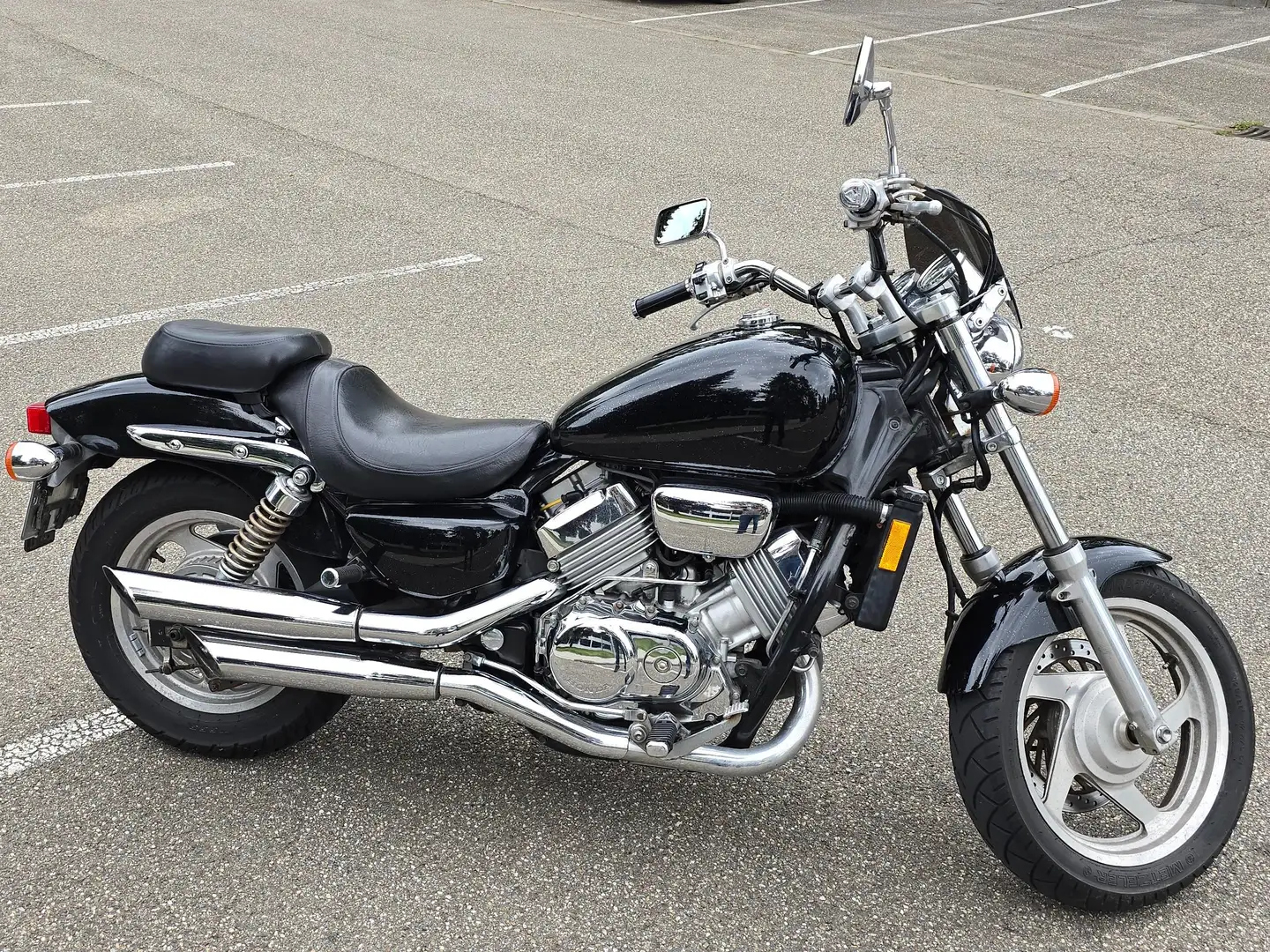 Honda VF 750 C RC43 Noir - 1