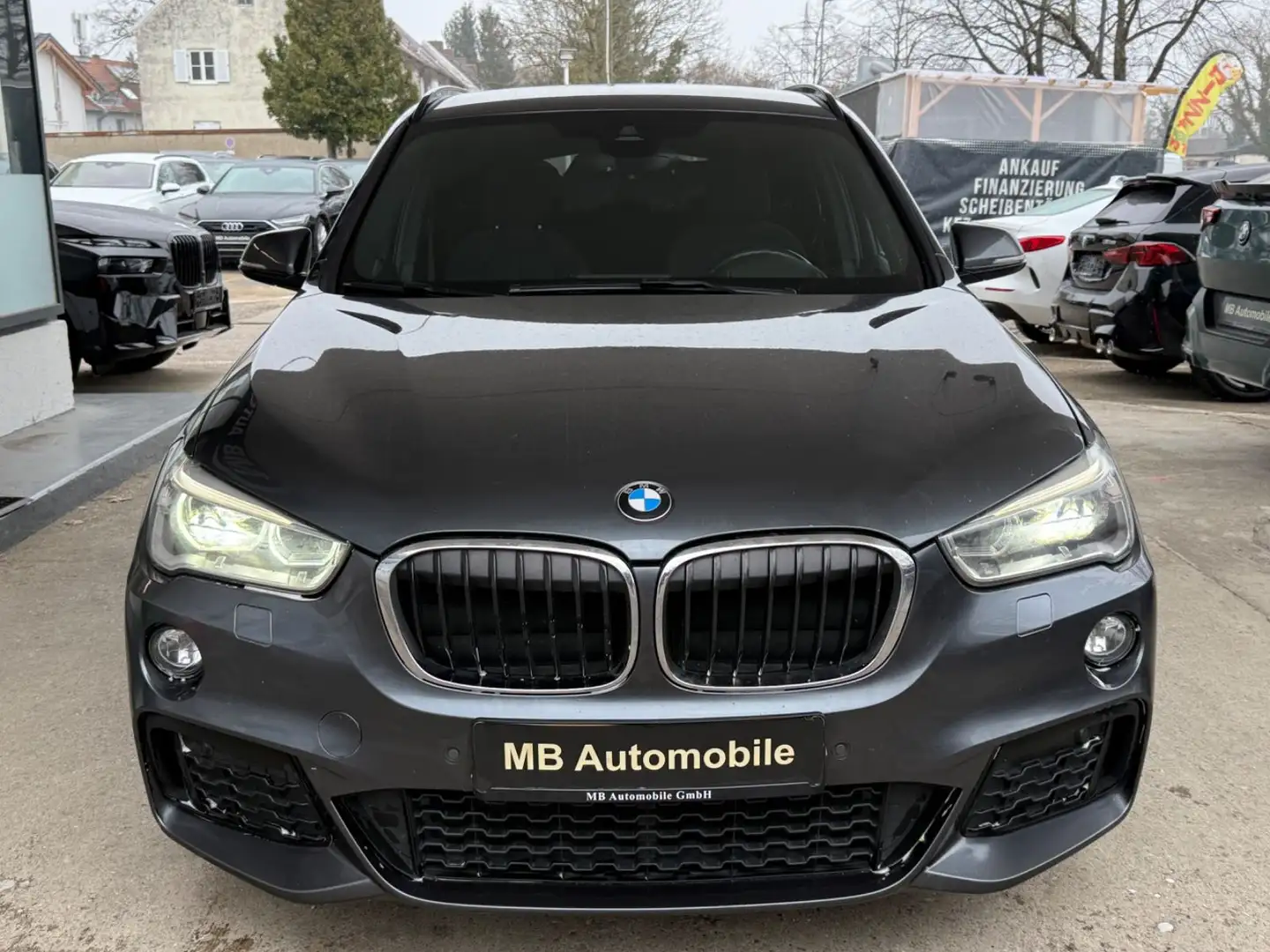 BMW X1 xDrive 20d *M SPORT*LED*HUD*AHK* Gris - 2