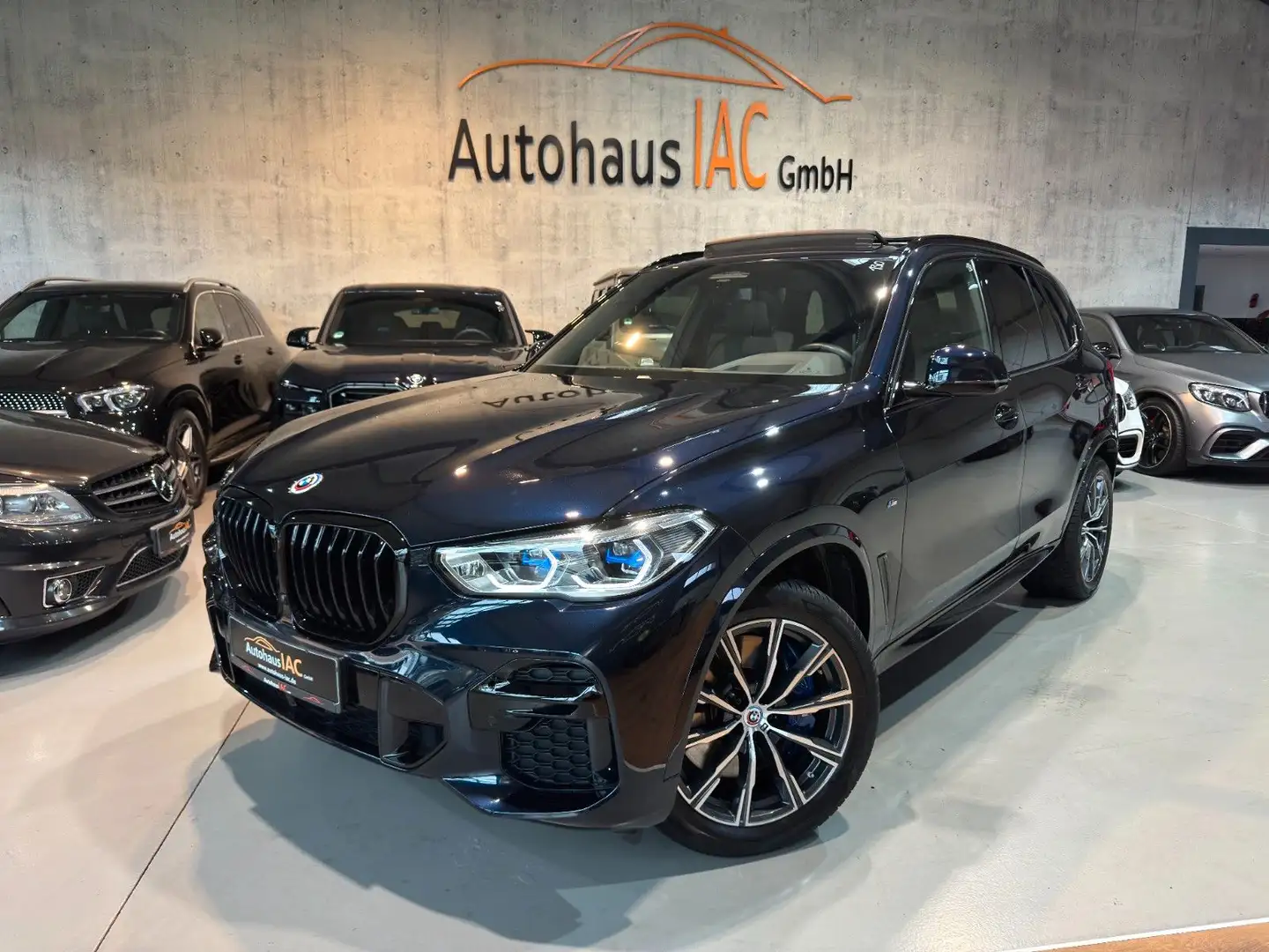 BMW X5 xDrive/40/d/M/Sport/PANO/LED/AHK/360*/ACC Noir - 1