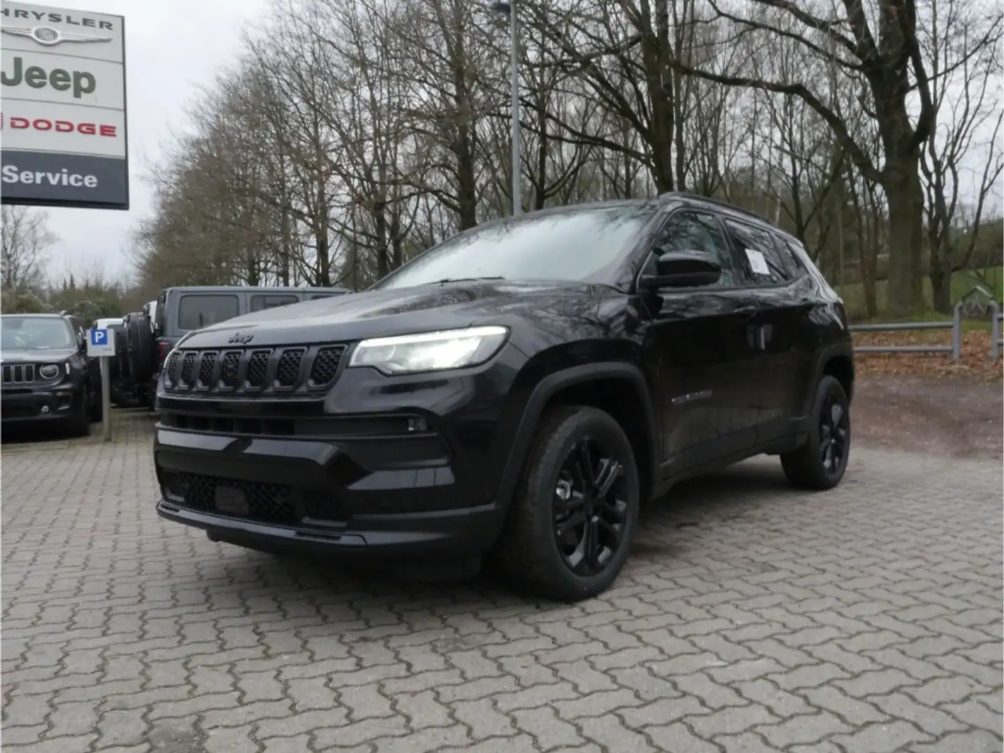 Jeep Compass North Star Mild-Hybrid FWD 1.5 l Schwarz - 2