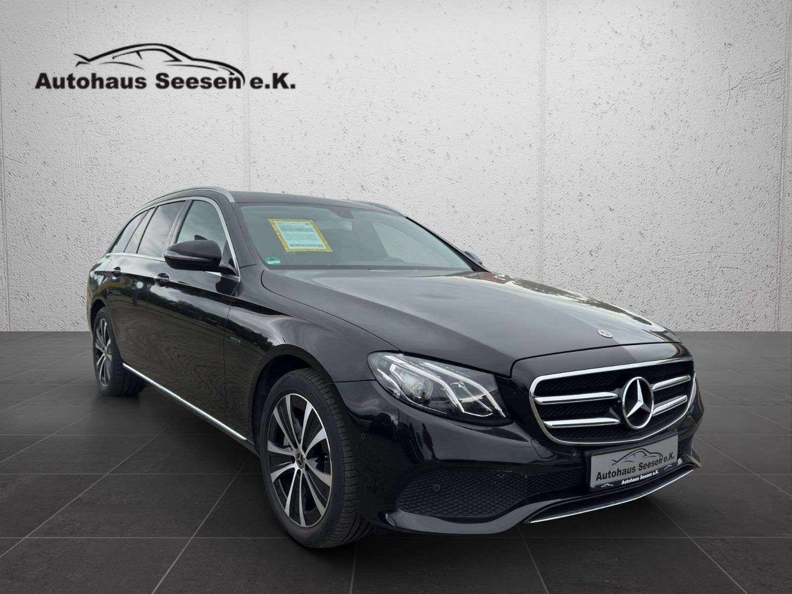 Second hand Mercedes Benz E-Class 300