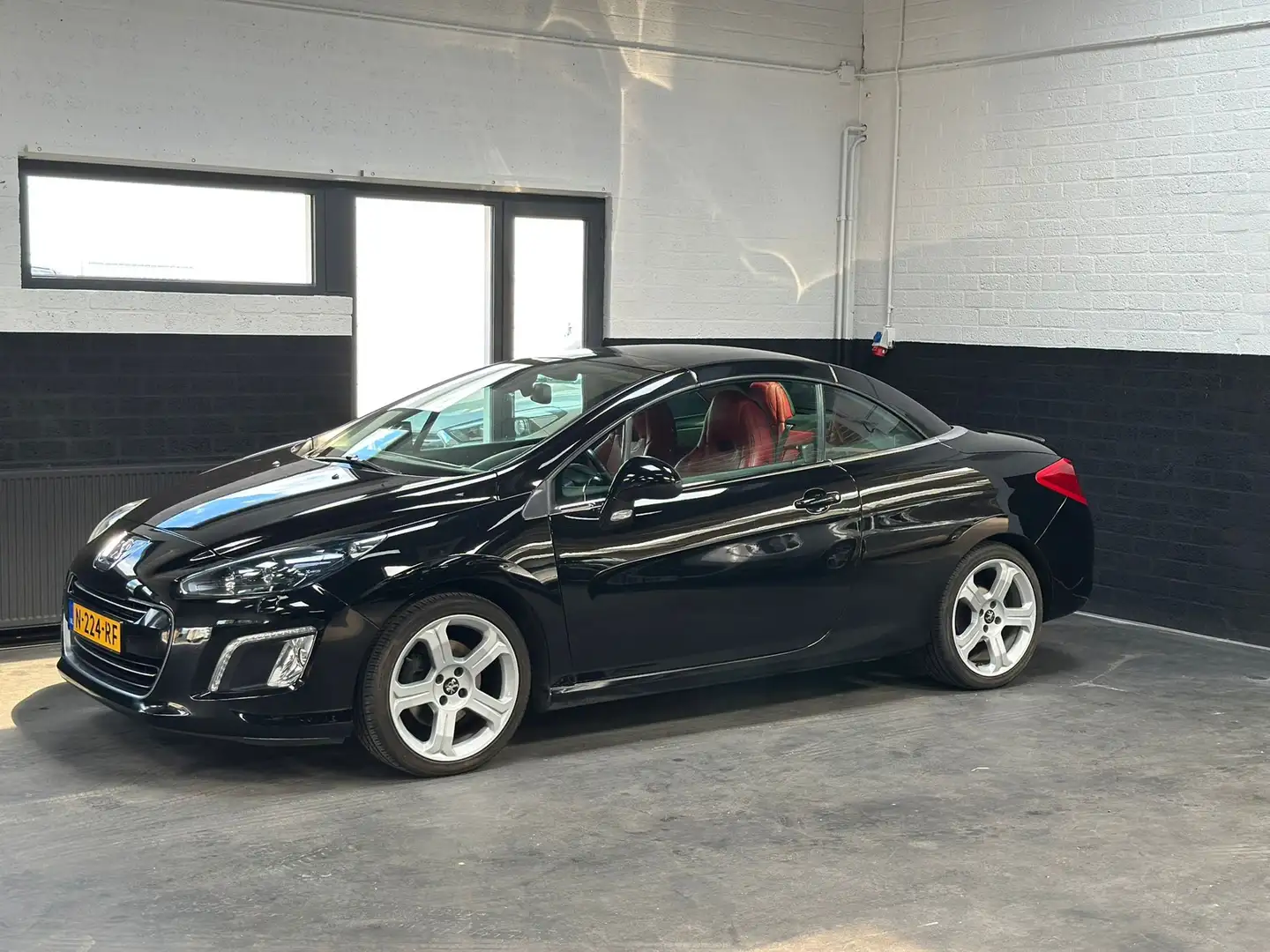 Peugeot 308 CC 1.6 THP Sport Pack, Leder, Airscarf, Navi, PDC, Schwarz - 2