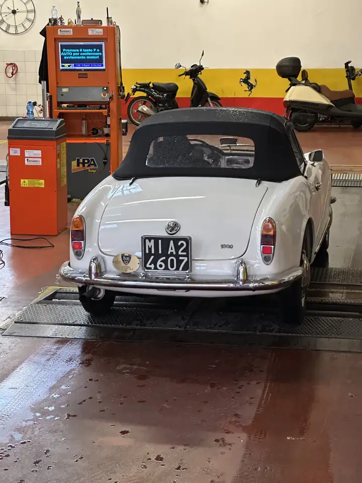Alfa Romeo Giulia Spider 1600, foto 8