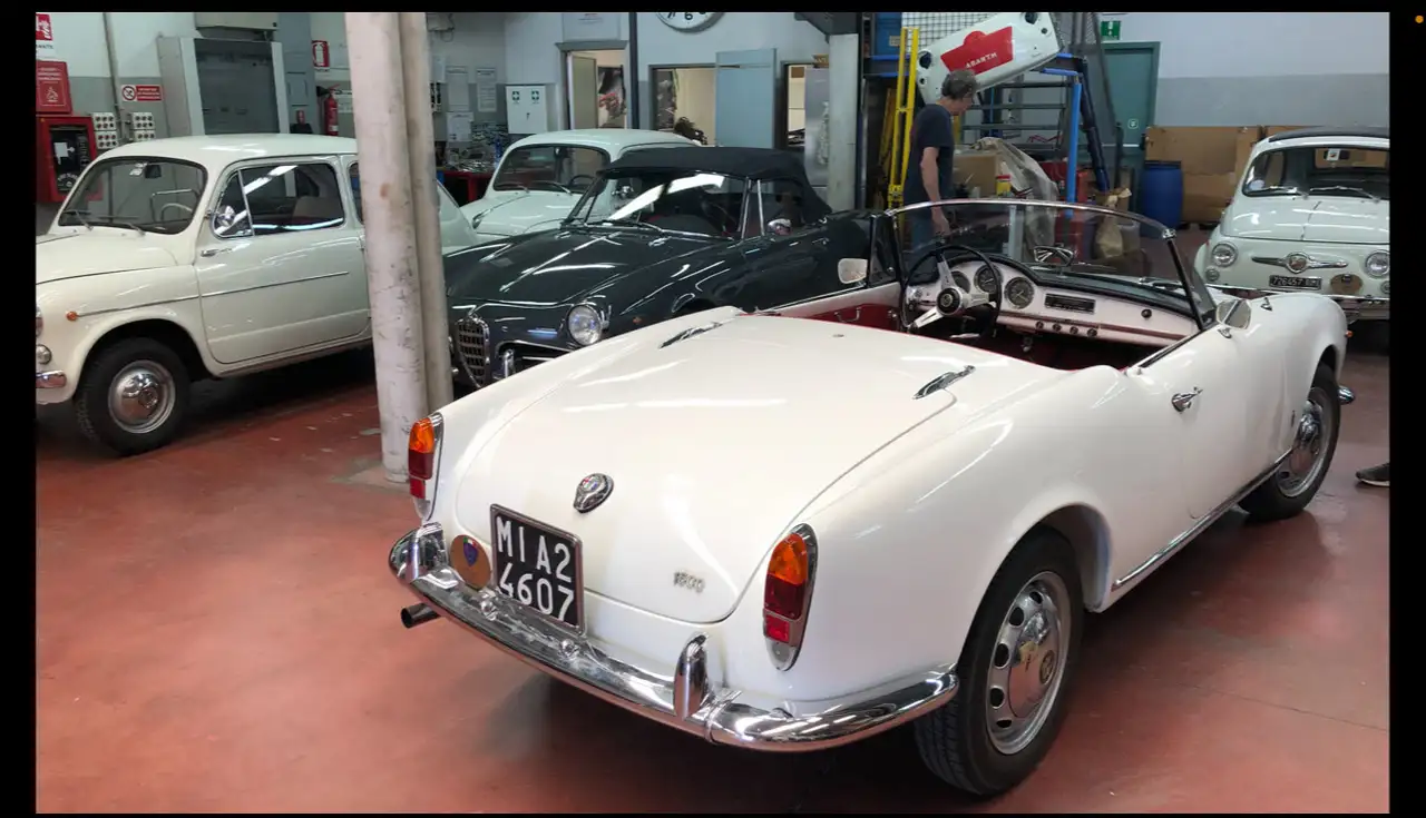 Alfa Romeo Giulia Spider 1600, foto 9