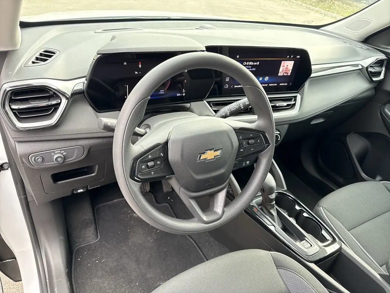 Chevrolet Trailblazer снимка Chevrolet Trailblazer