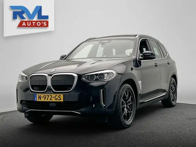 BMW iX3 Executive 80 kWh * SOH 98% * Pano/dak Trekhaak Cam