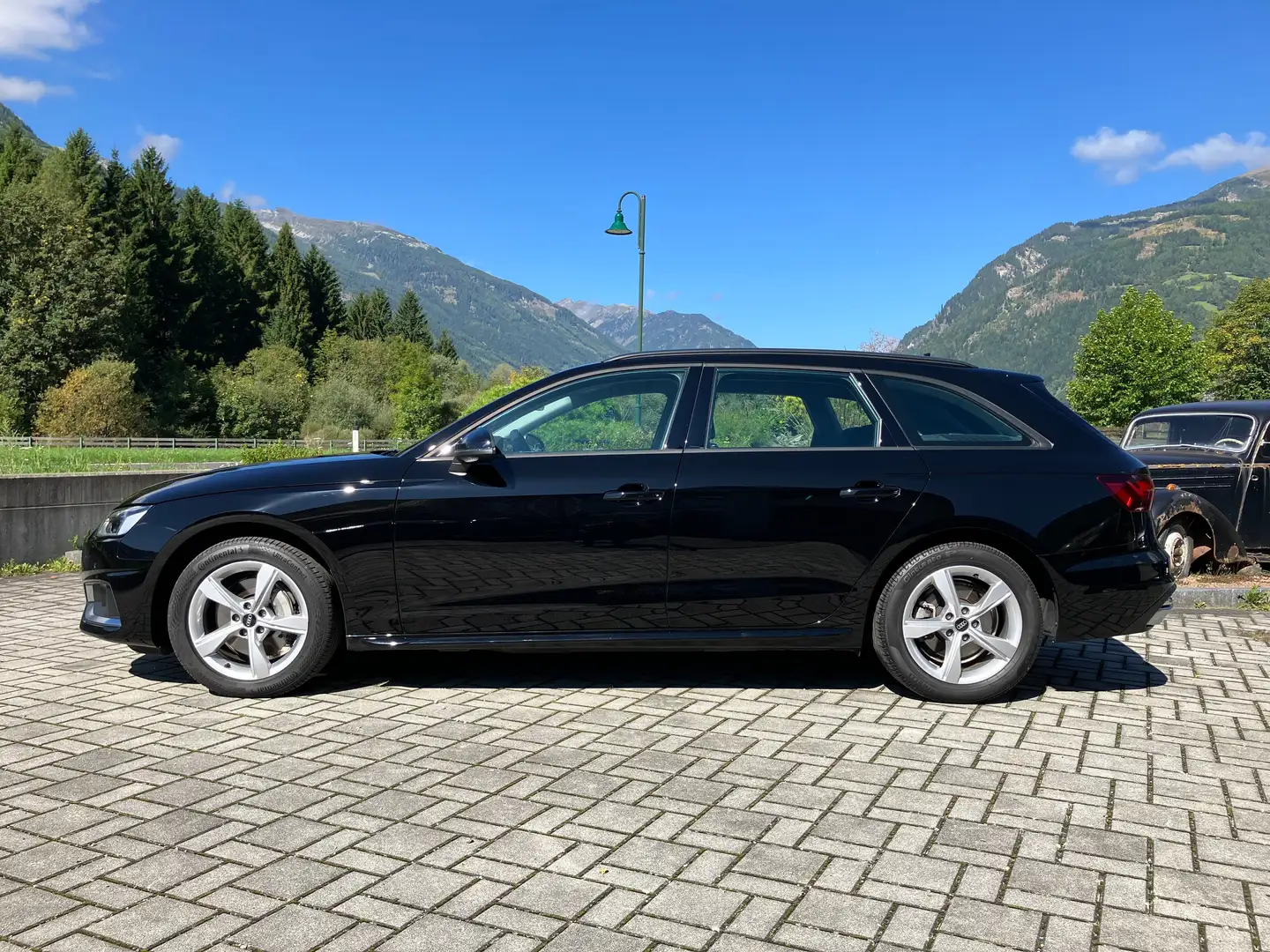 Audi A4 Avant 40 TFSI quattro advanced S-tronic Schwarz - 2