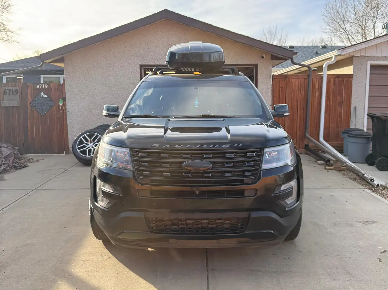 Ford Explorer снимка Ford Explorer