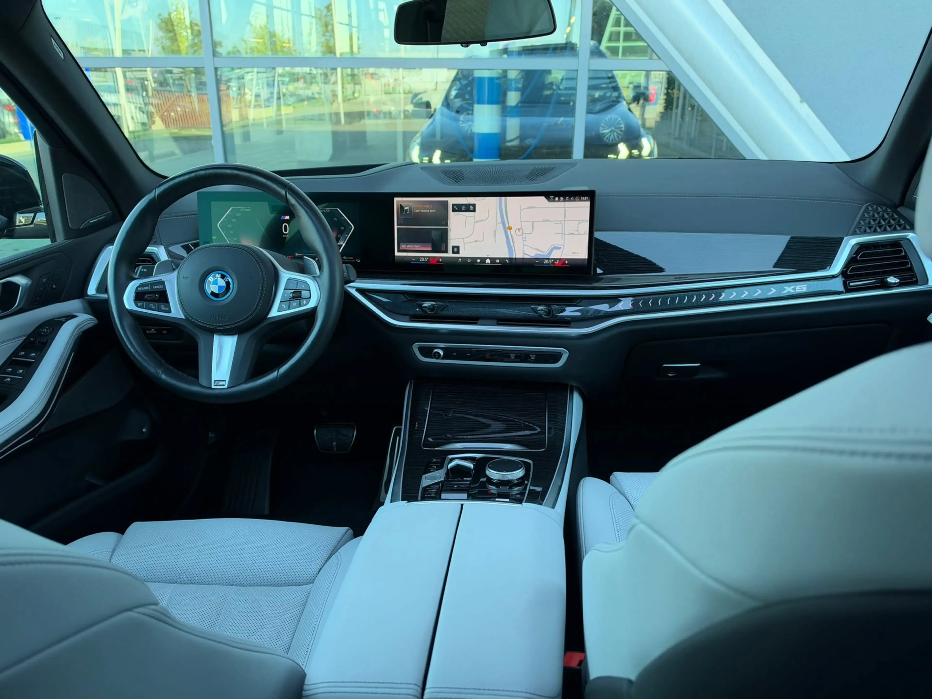 BMW X5 XDrive50e M-Sport Driving Assistant PRO 490pk Icon — photo 5