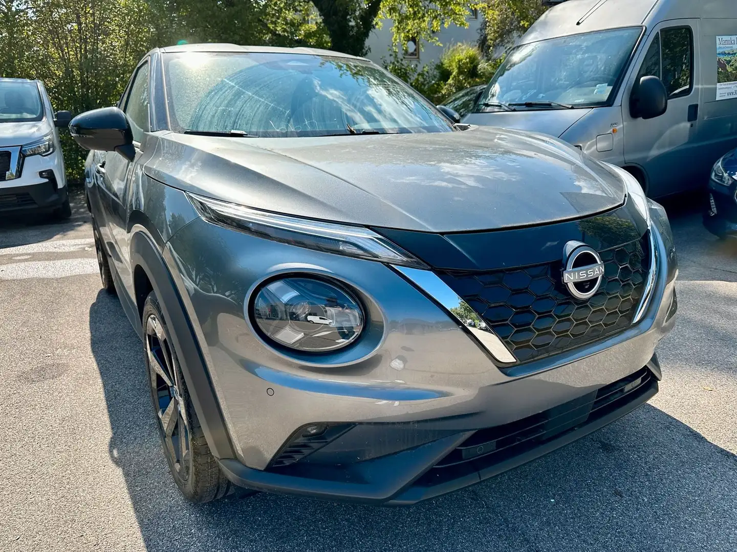 Nissan Juke 1.6 Hybrid 4AMT Automatik - Tekna Gris - 1