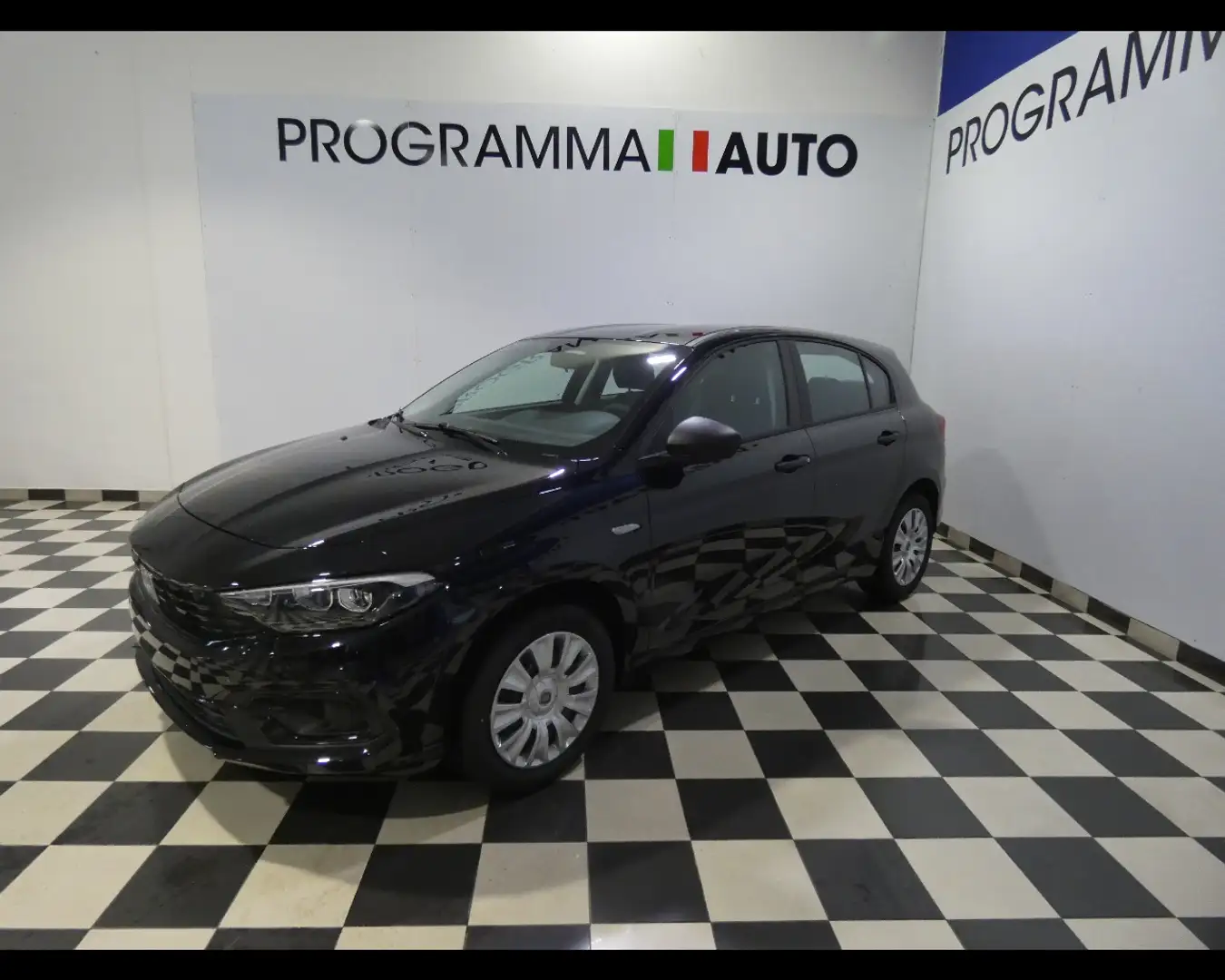 Fiat Tipo 5 Porte 1.5 T4 Hybrid Nero - 1