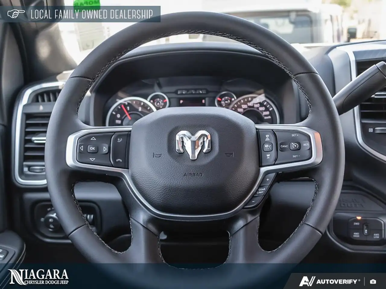 RAM 2500 снимка RAM 2500