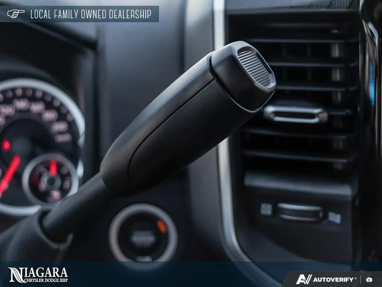 RAM 2500 снимка RAM 2500