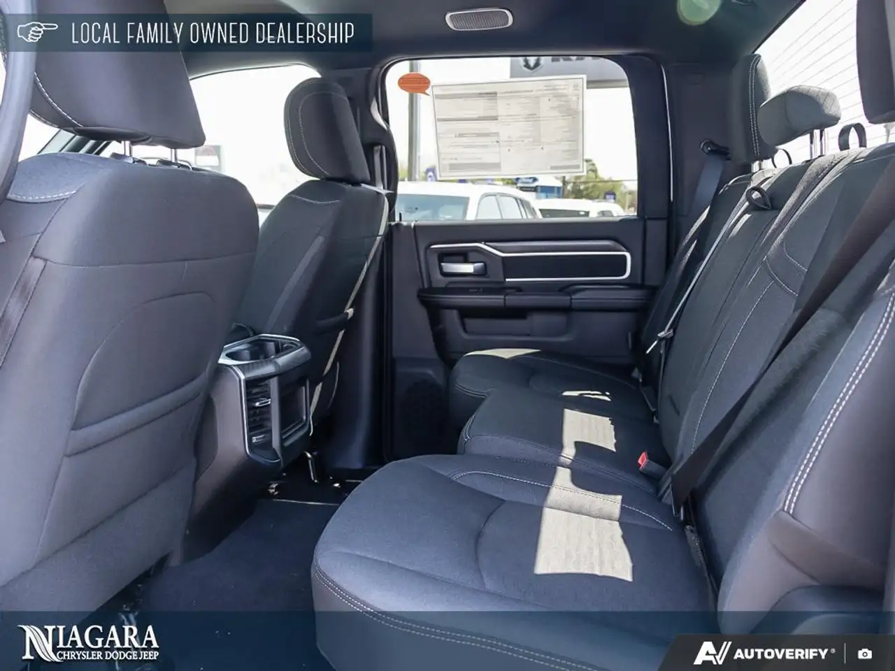 RAM 2500 снимка RAM 2500