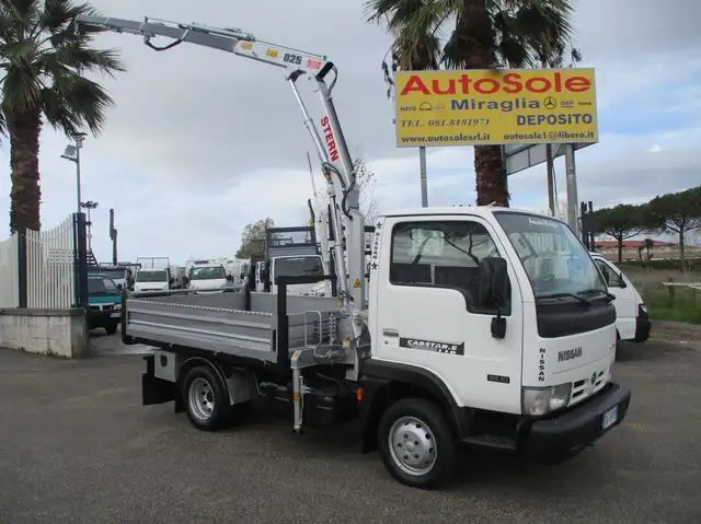 Nissan Cabstar 3000 TDI GRU STERN 025 4 SFILI+CAS FISSO 53000 KM