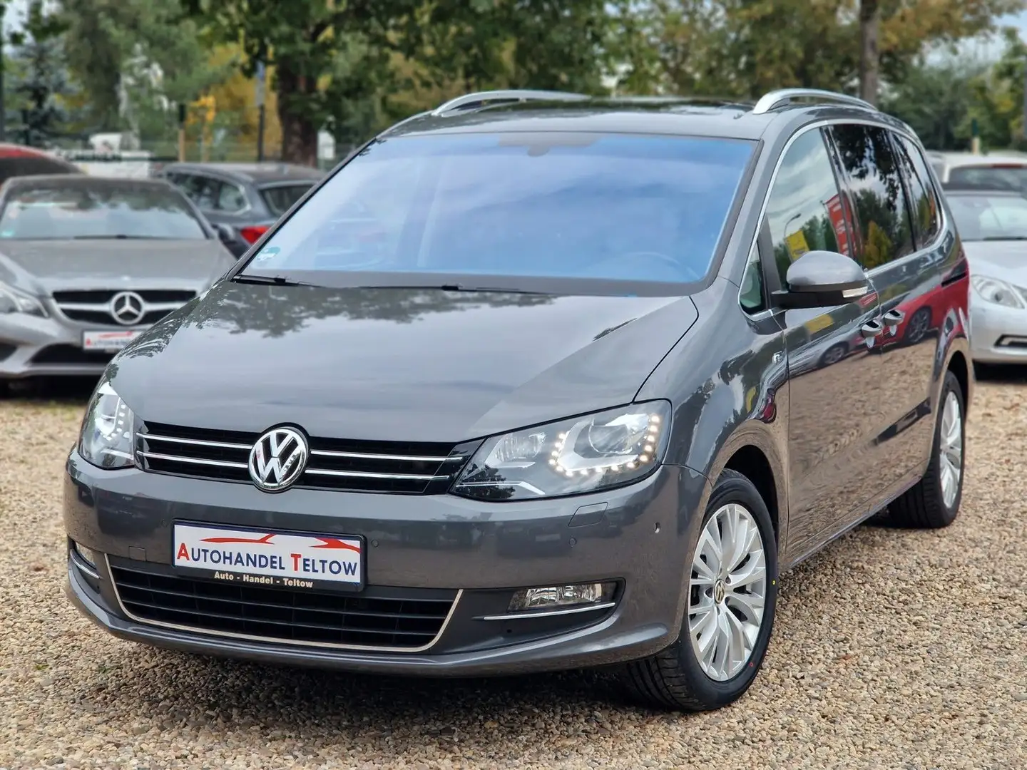 Volkswagen Sharan Highline BMT DSG Highline AHK Panorama Grau - 1