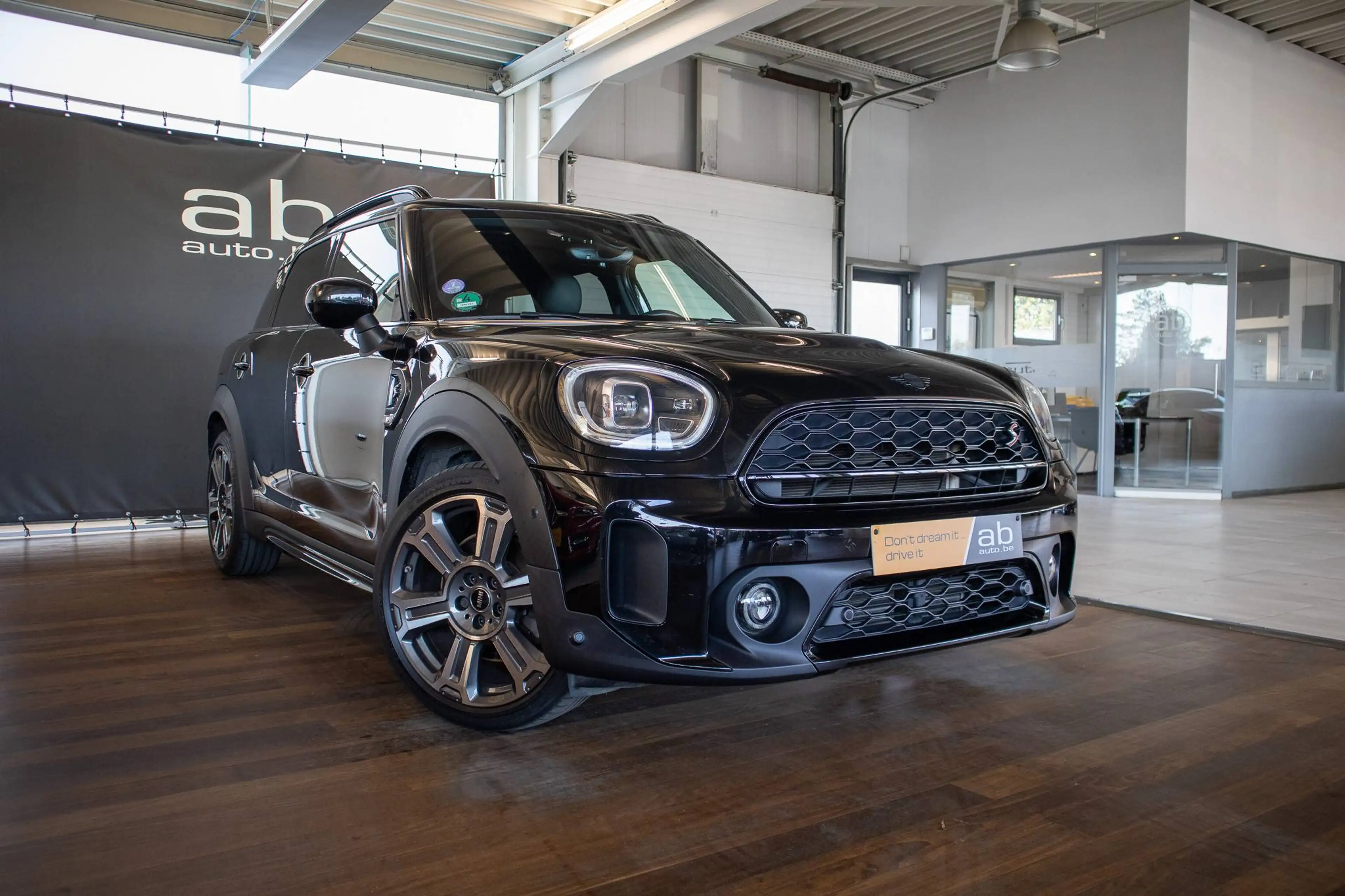 MINI Cooper S Countryman LEDER, TREKHAAK, SPORTSTOELEN, CARPLAY, COMFORT ACCESS — photo 3
