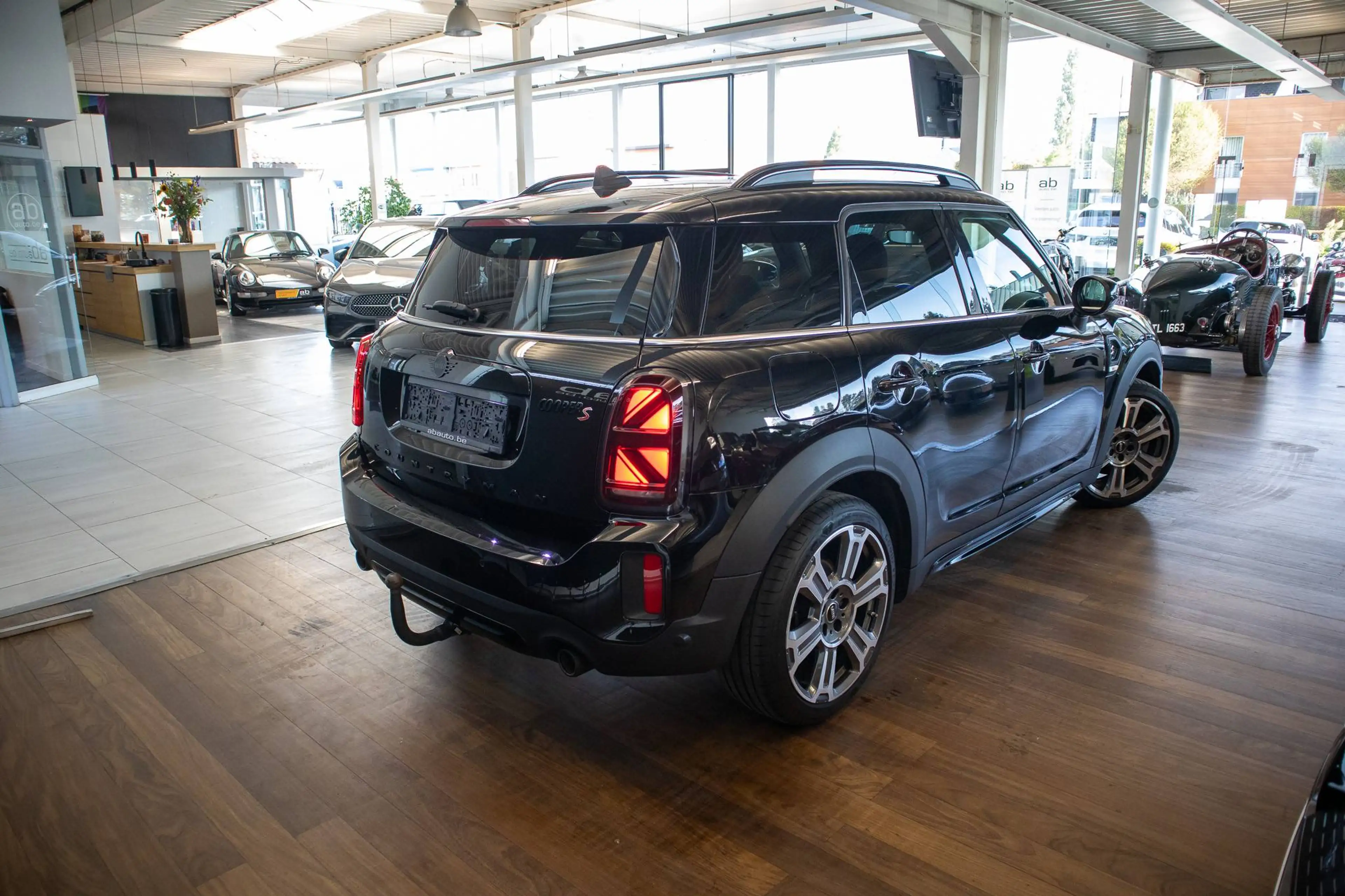 MINI Cooper S Countryman LEDER, TREKHAAK, SPORTSTOELEN, CARPLAY, COMFORT ACCESS — photo 4