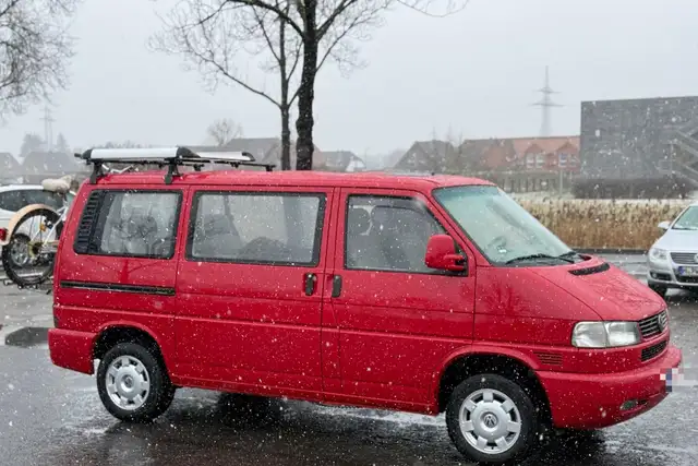 Volkswagen T4 Multivan 2.5TDI Tüv NEU Camper Bettfunktion.