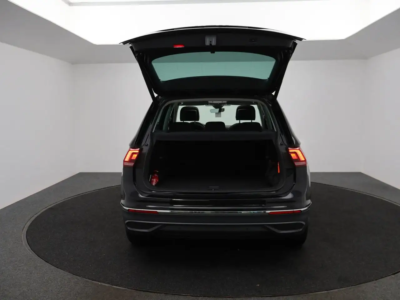 Volkswagen Tiguan 1.5 TSI ACT LIFE *PANO*TREKHAAK*AUTOCLIMA*ADAPTIVE*..., миниатюра 10