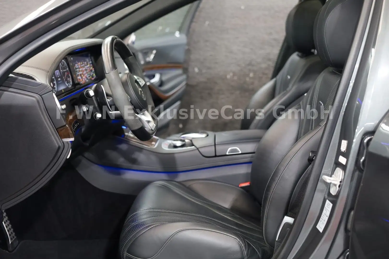 Mercedes-Benz S 63 AMG 4Matic L*TV*Lang*Head-Up*3D Burm.*Night Gri - 2