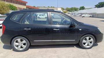 Carens 2.0CRDI Emotion Emotion