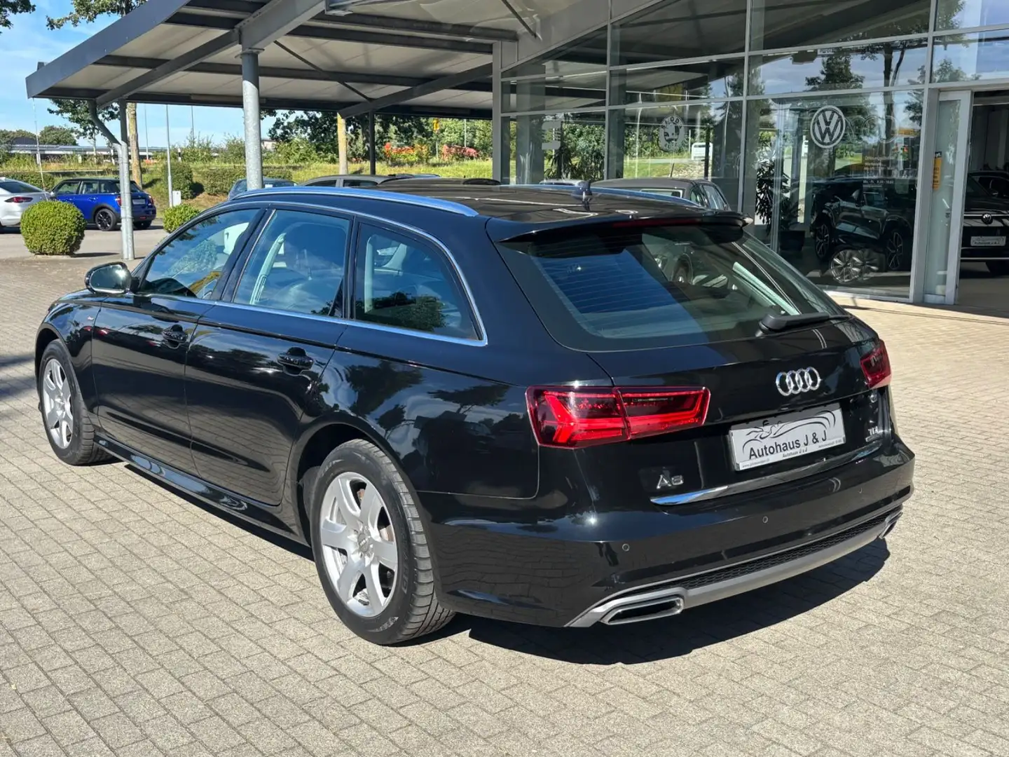 Audi A6 Avant 3.0 TDI Quattro RFK/LED/NAVI/Bluetooth Schwarz - 2