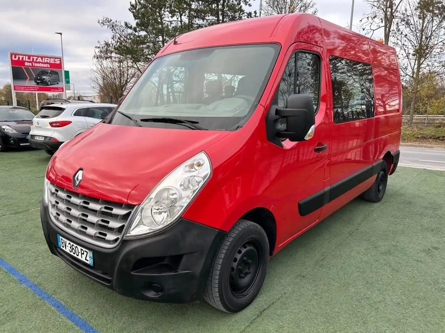 Renault Master Vu 35 L2H2 (9.990 HT) CABINE APPROFONDIE 2.3 DCI 125ch GRAND CONFORT FOURGON Rouge - 1