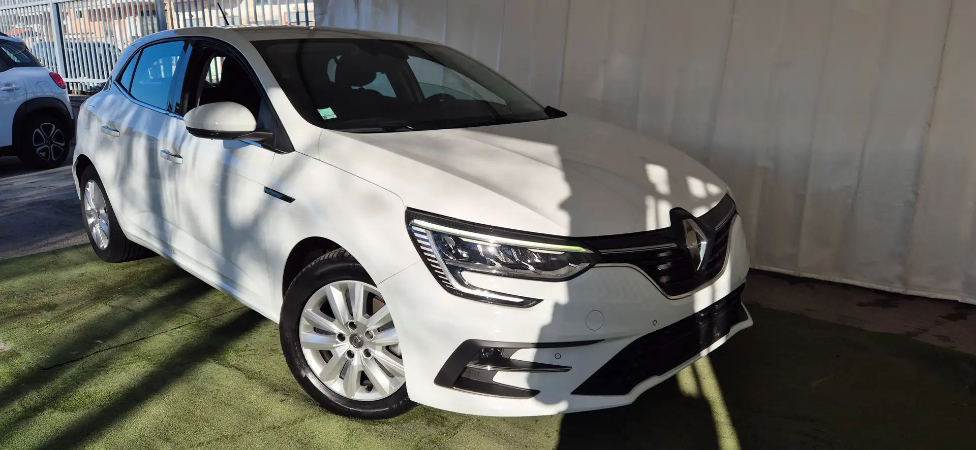Renault Megane 1.5DCI 116CV UnicoPropr 06/2021 Blanc - 2