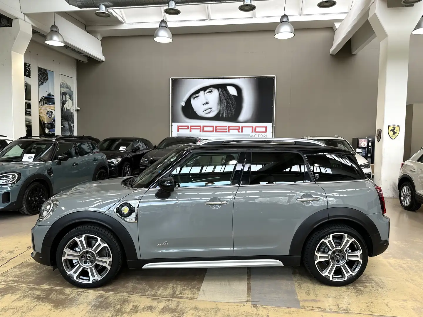 MINI Cooper SE Countryman 1.5 Yours ALL4 - 19" - Navi PRO - Carplay - Camera Grigio - 2