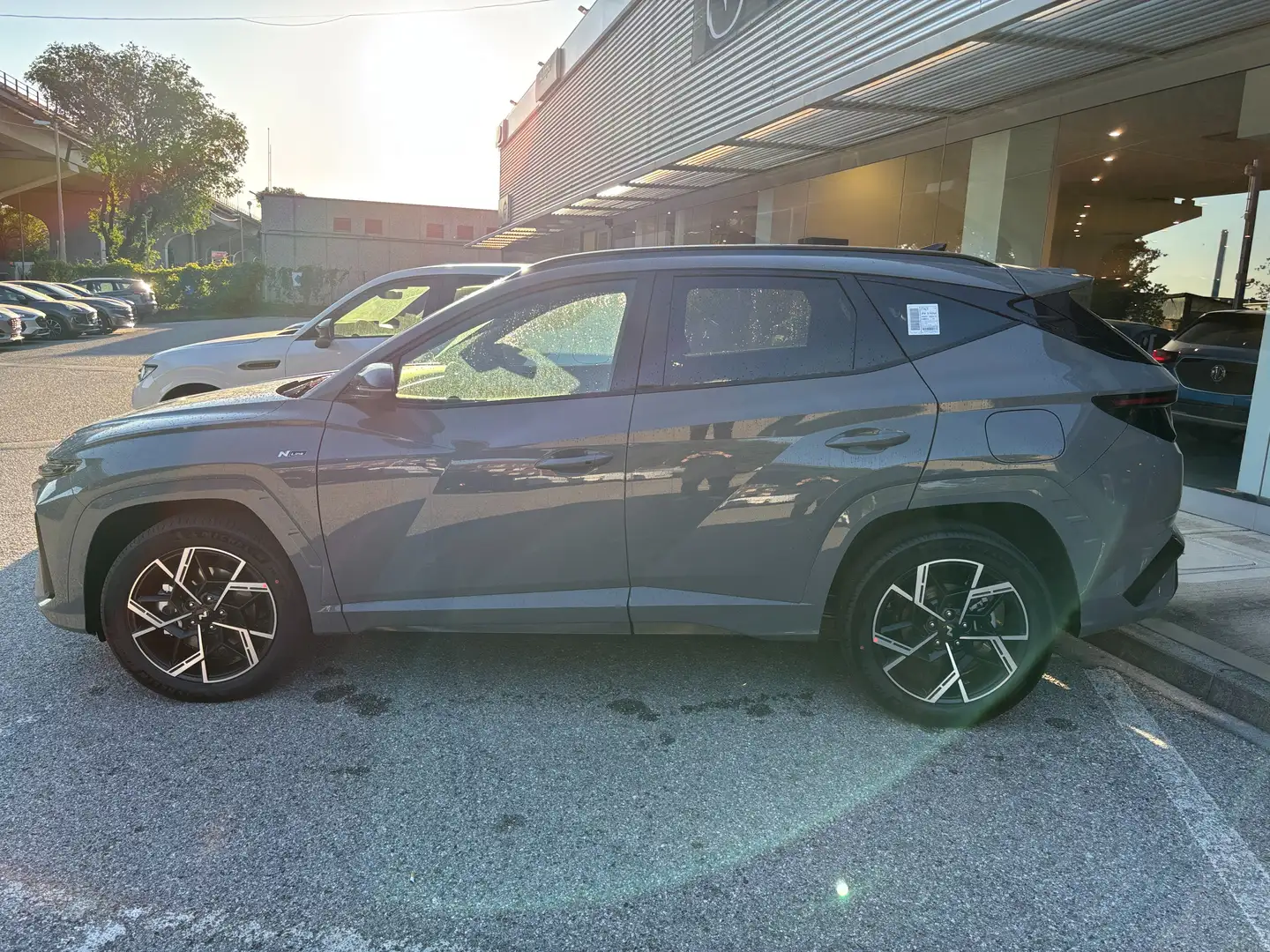 Hyundai TUCSON 1.6 Full Hybrid 215cv N-line KM ZERO Grigio - 2
