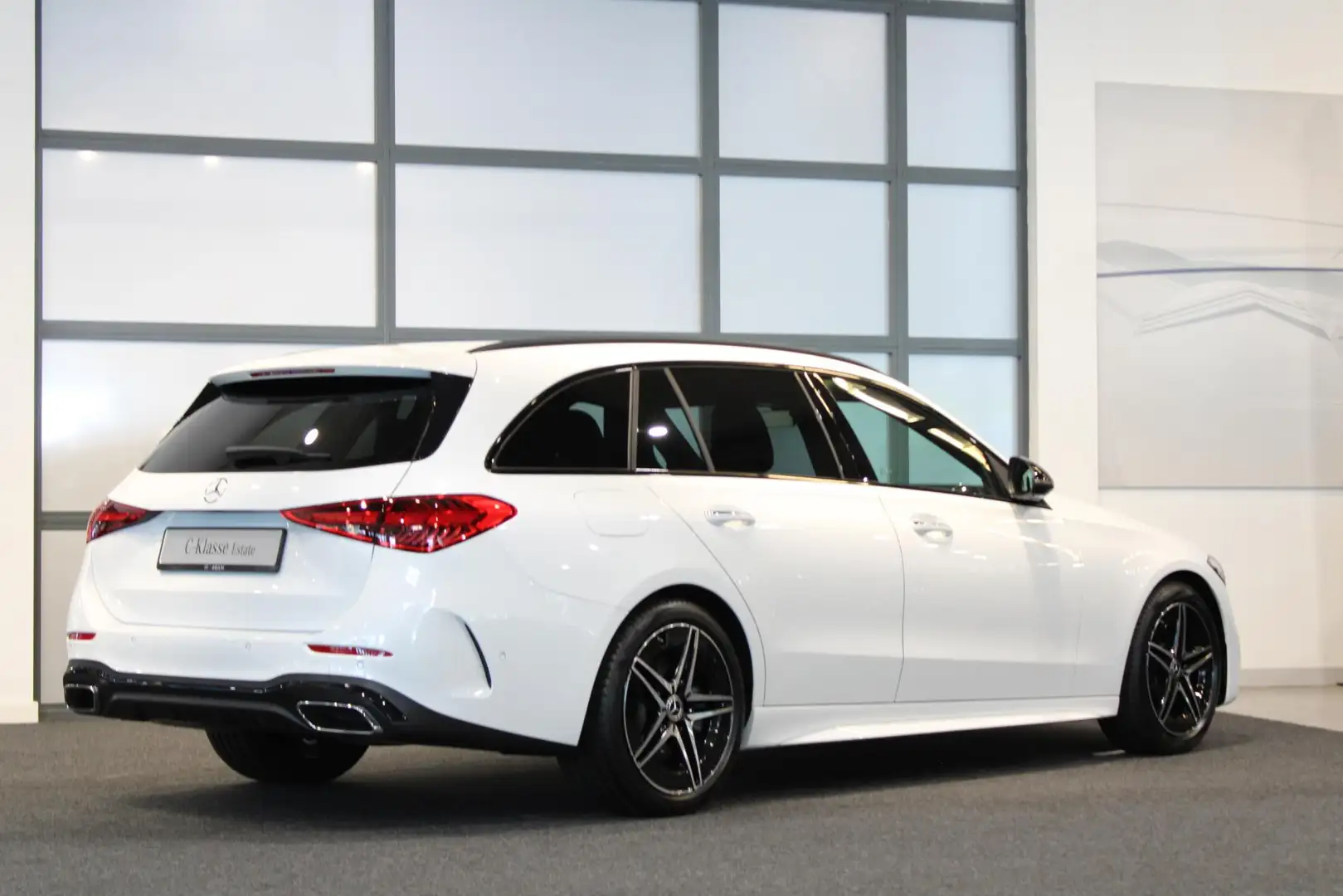 Mercedes-Benz C 300 Estate e AMG Line Bianco - 2