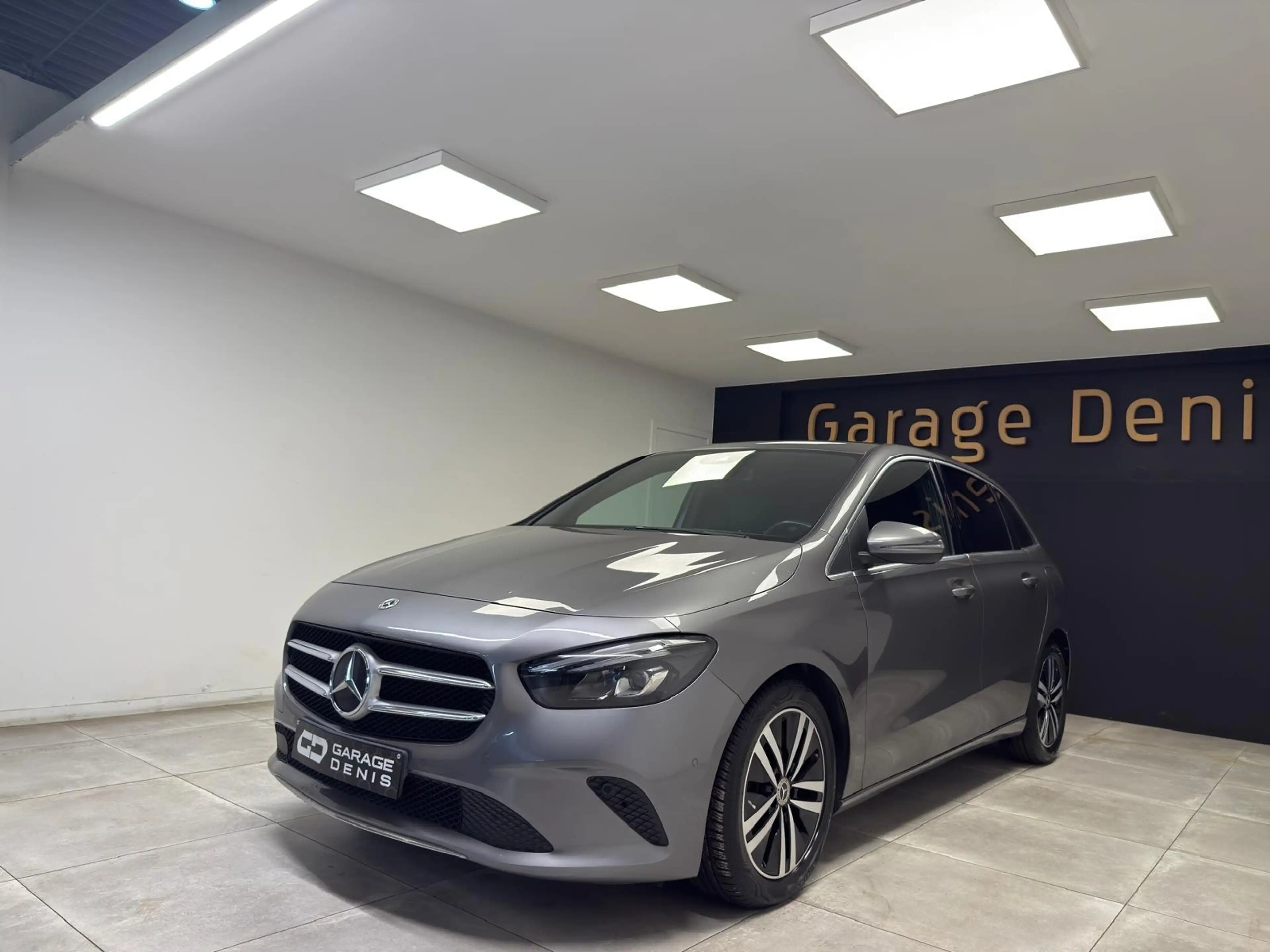 Mercedes-Benz B 180 d **BOITE-AUTO**GPS+CAMERA*LED*GARANTIE 12MOIS* — photo 4