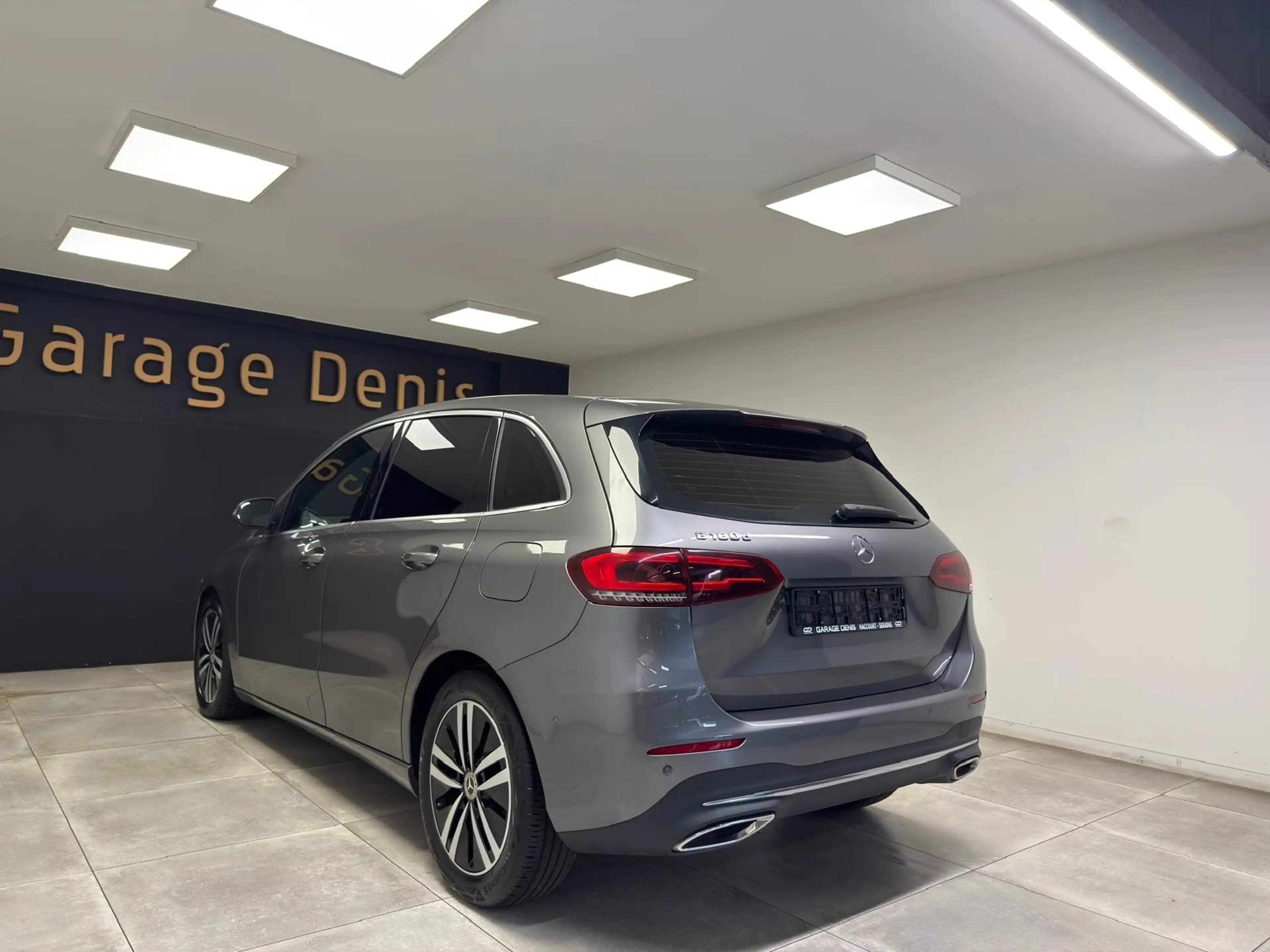 Mercedes-Benz B 180 d **BOITE-AUTO**GPS+CAMERA*LED*GARANTIE 12MOIS* — photo 6
