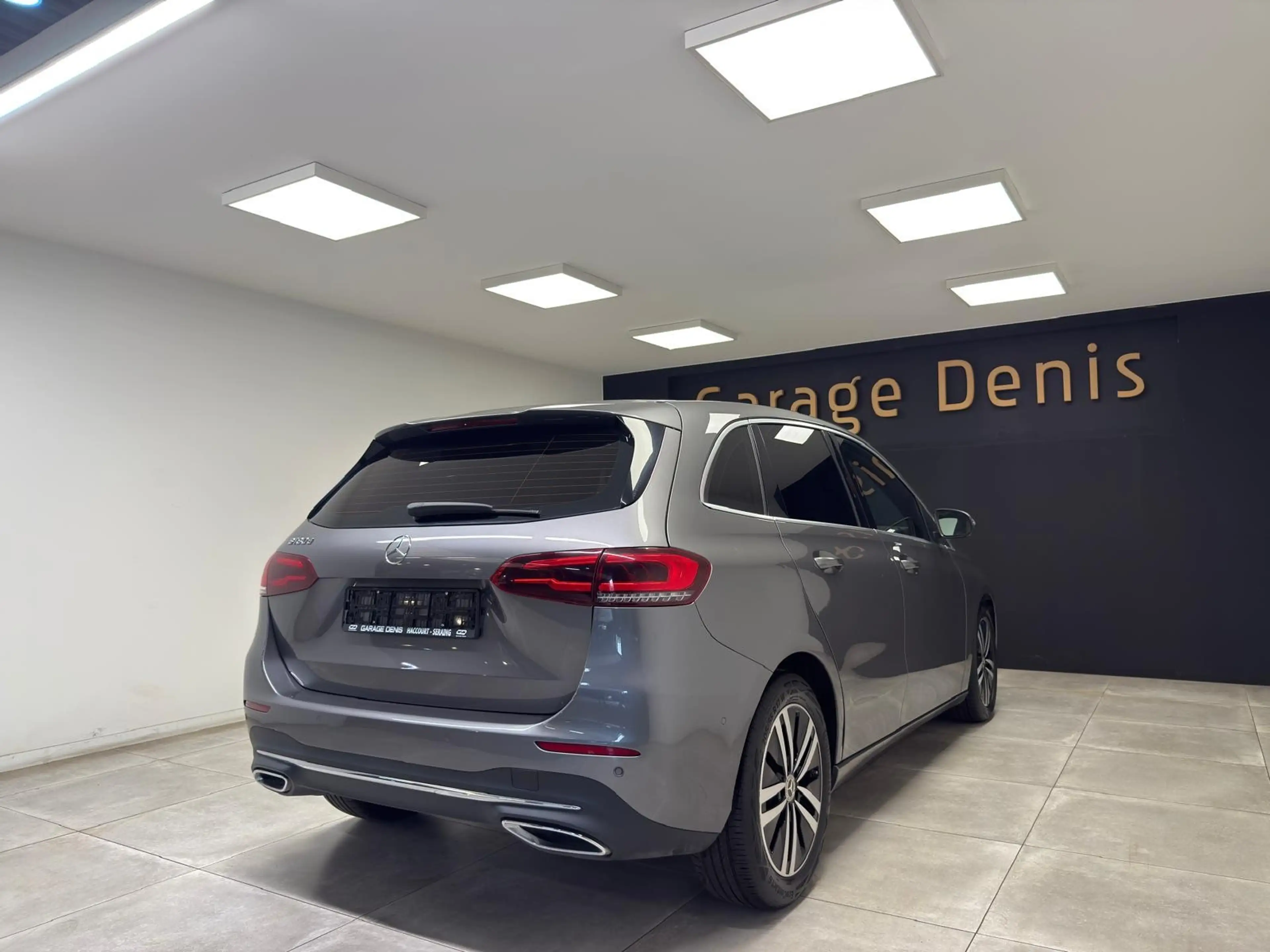Mercedes-Benz B 180 d **BOITE-AUTO**GPS+CAMERA*LED*GARANTIE 12MOIS* — photo 8