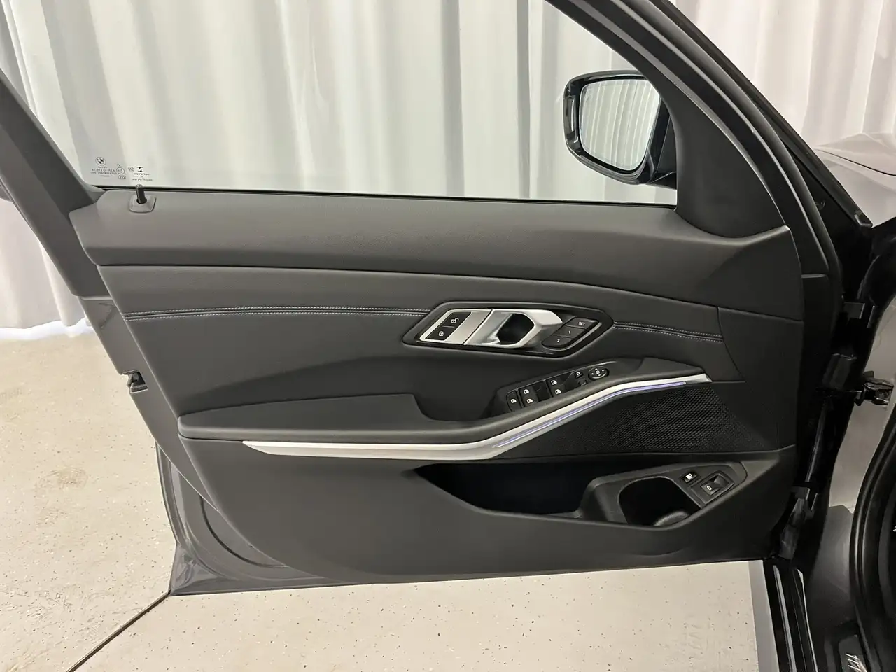 BMW 330 e xDrive *Modell M-Sport*, миниатюра 18
