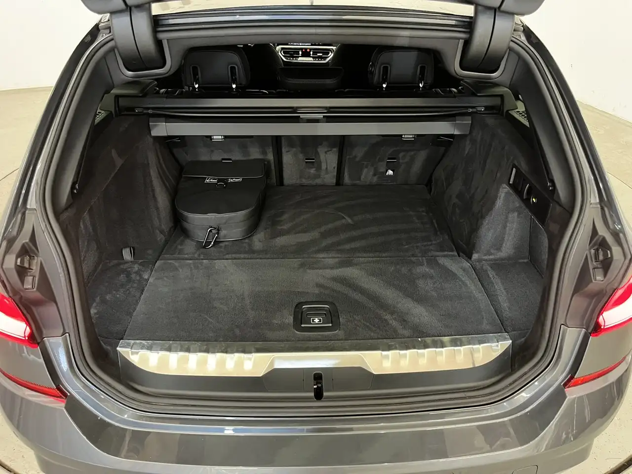 BMW 330 e xDrive *Modell M-Sport*, миниатюра 15