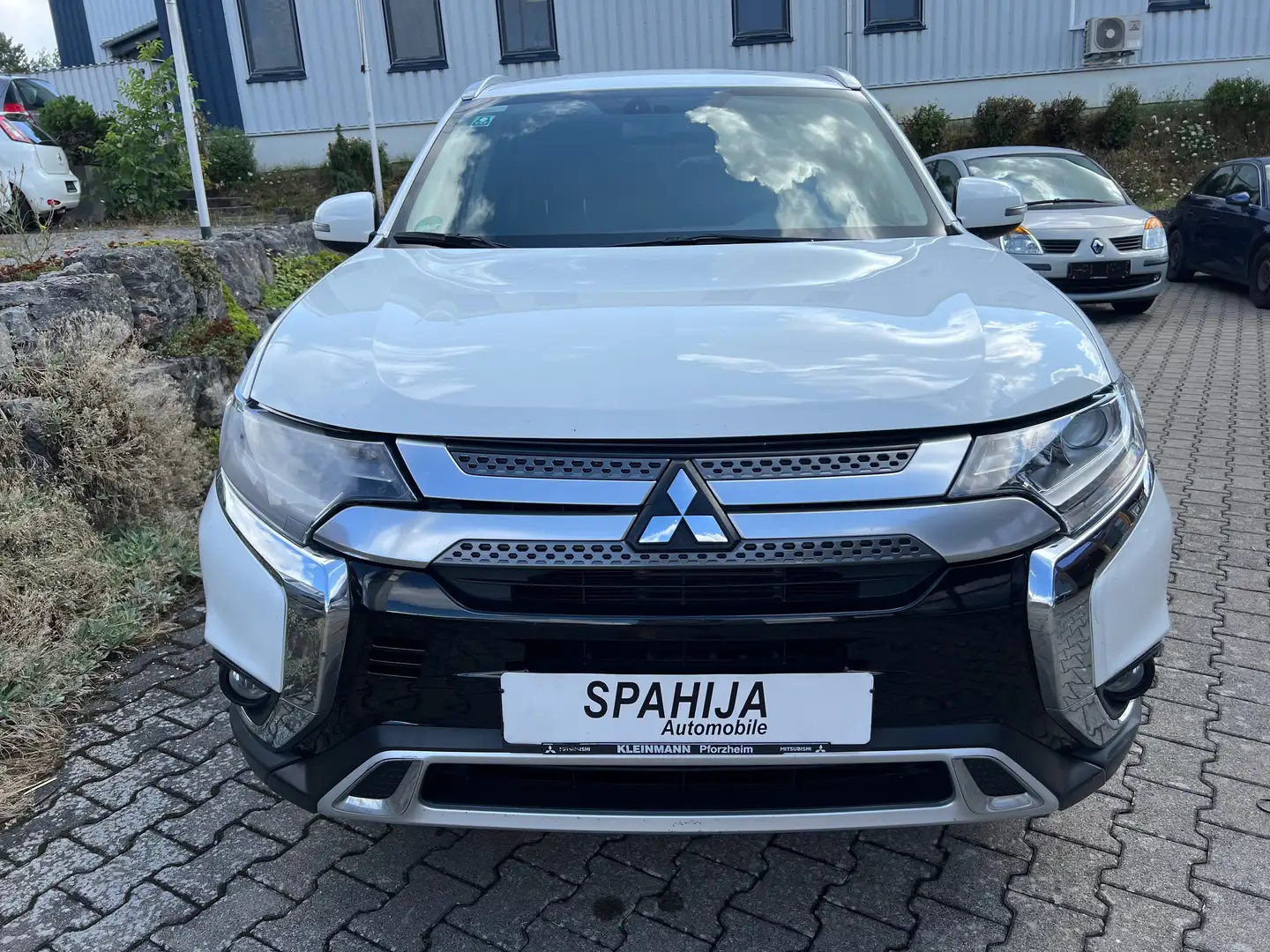 Mitsubishi Outlander Diamant Edition+ 2WD Weiß - 1