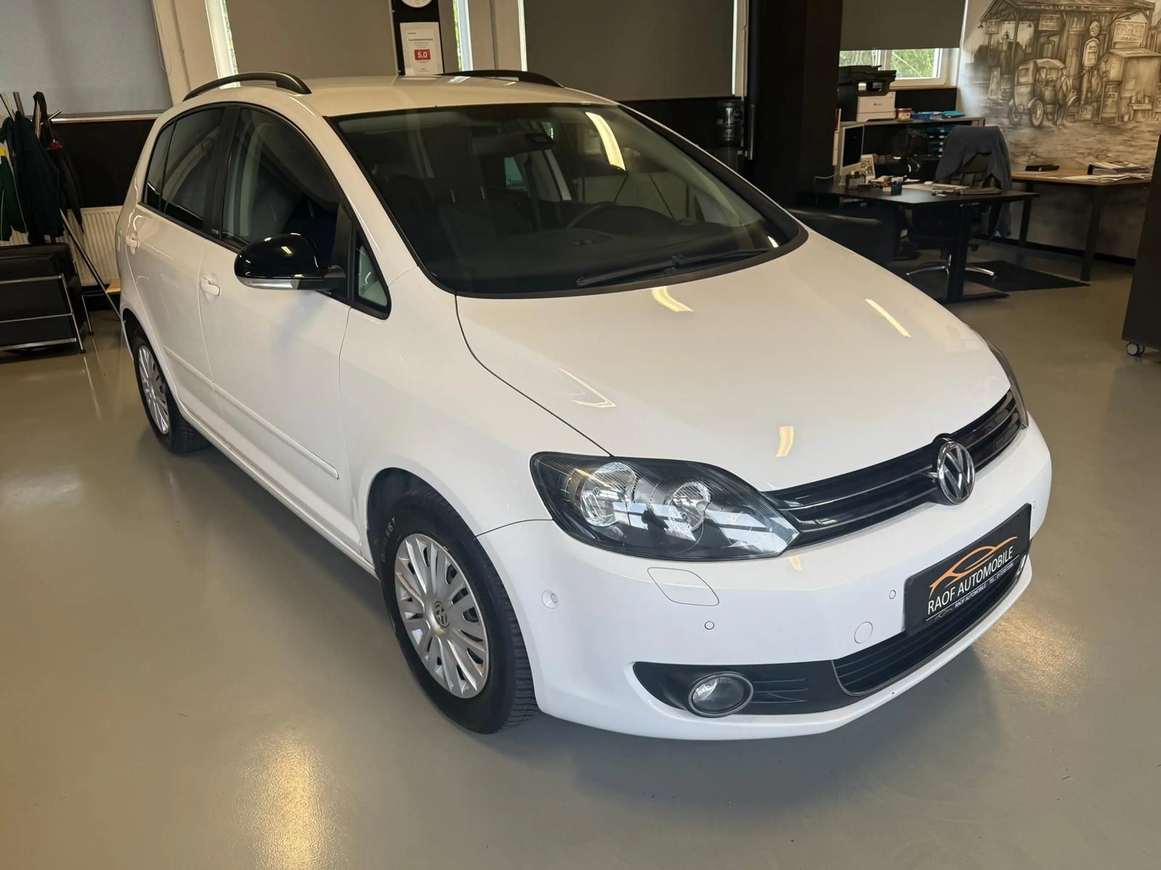 Volkswagen Golf Plus 1.4 TSI Style NAVI PDC SITZHEIZUNG — photo 4