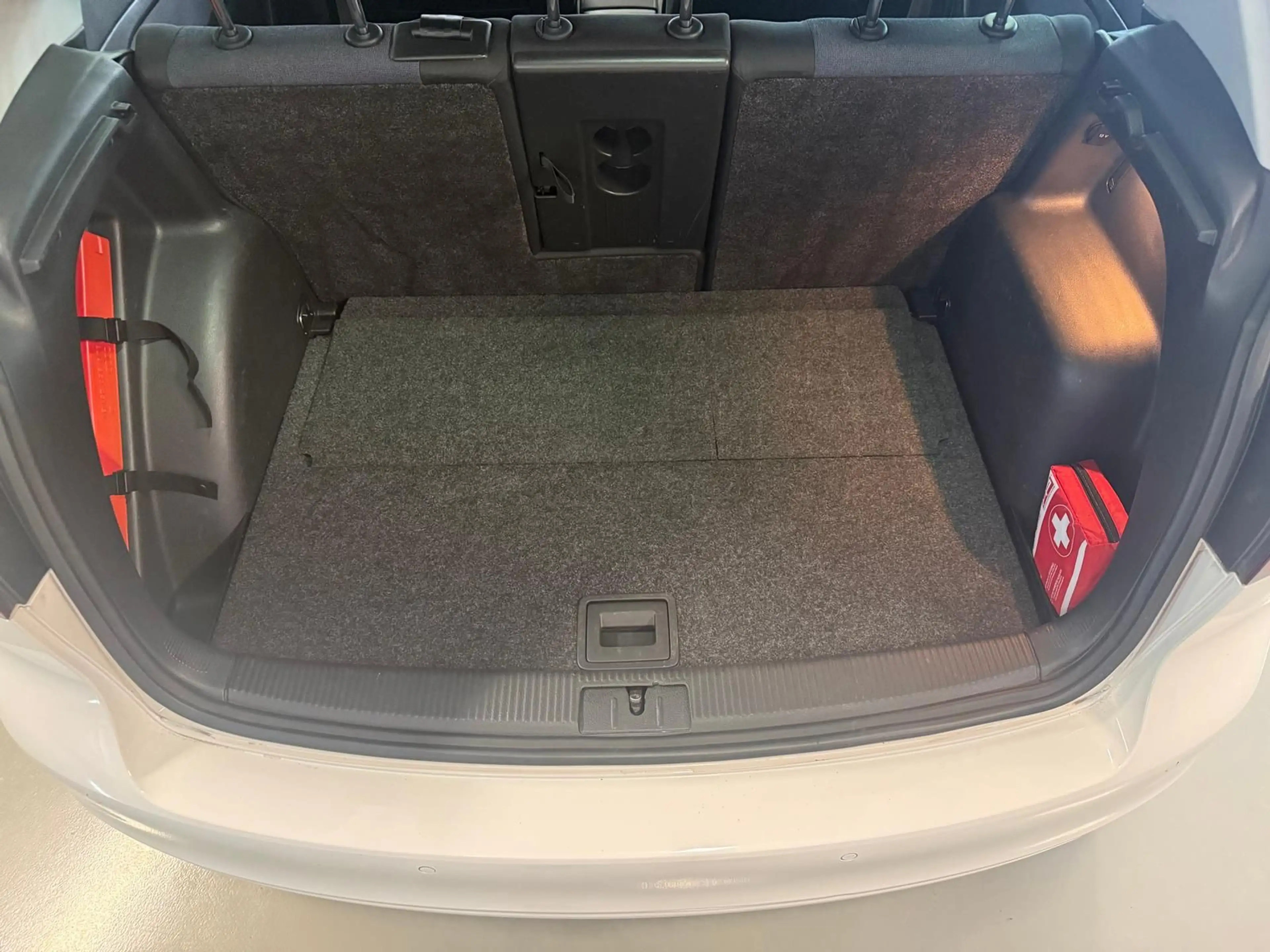 Volkswagen Golf Plus 1.4 TSI Style NAVI PDC SITZHEIZUNG — photo 10